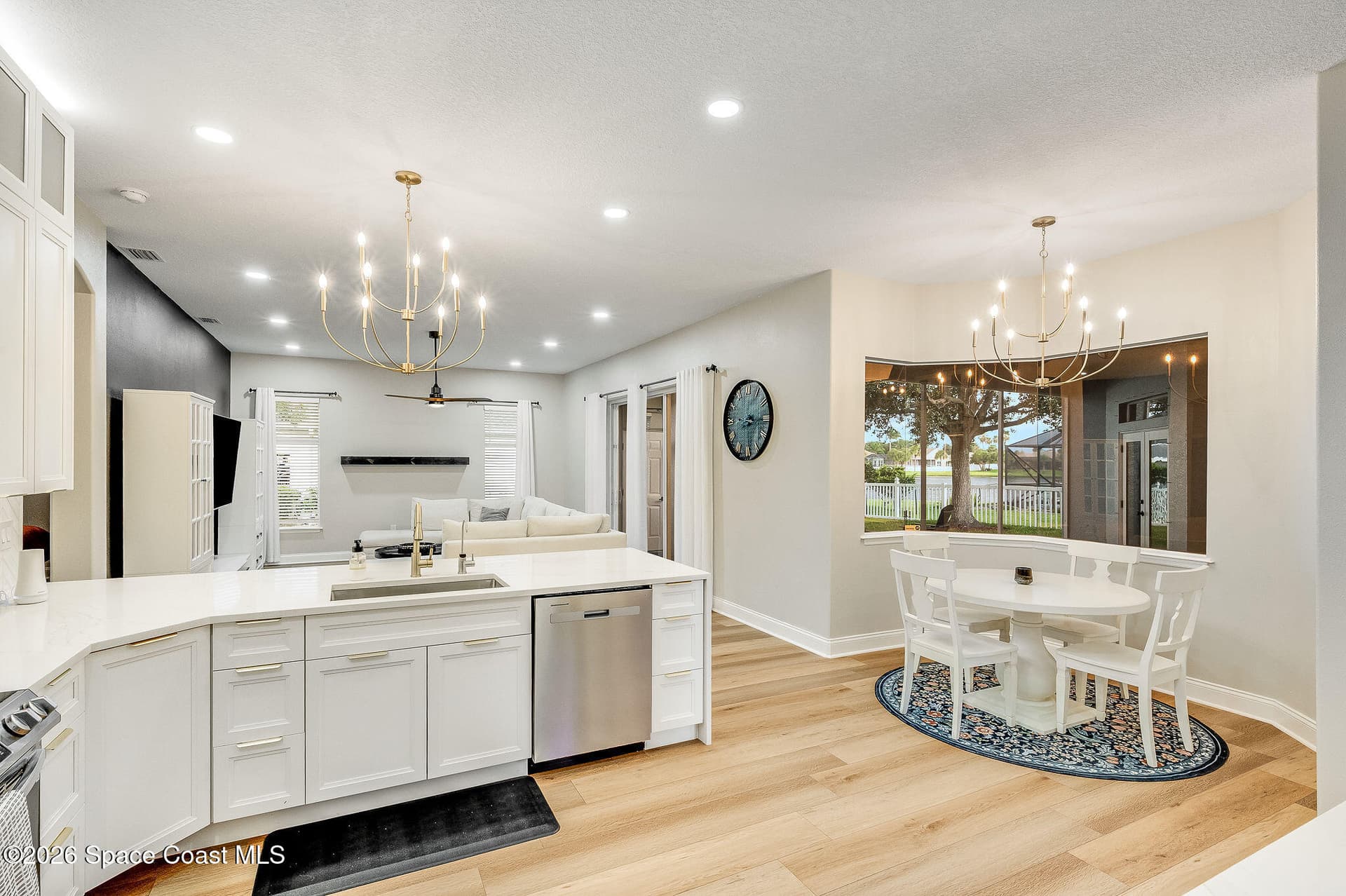 4117 Las Cruces Way photo 9