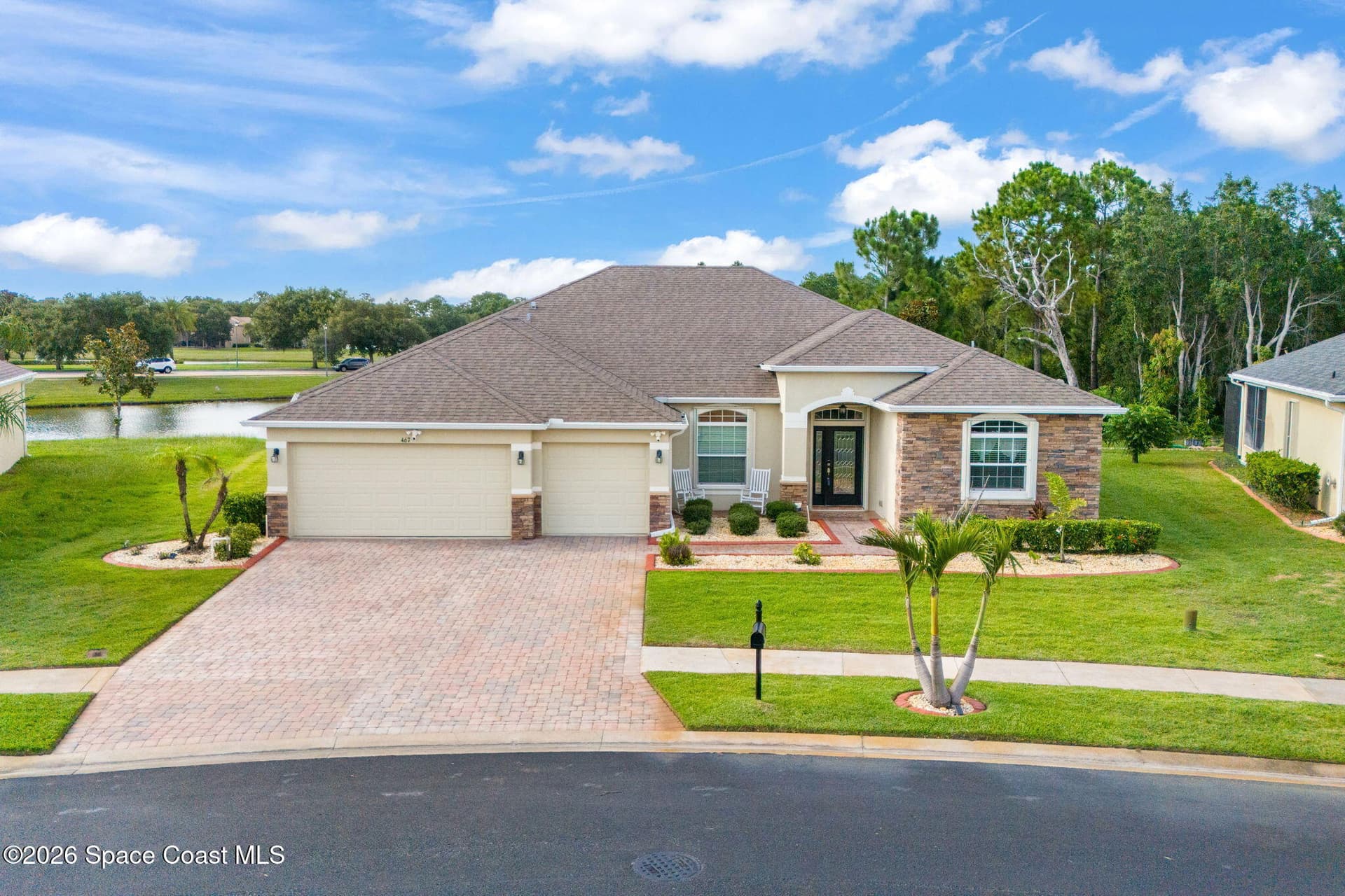 467 Easton Forest Circle SE photo 3