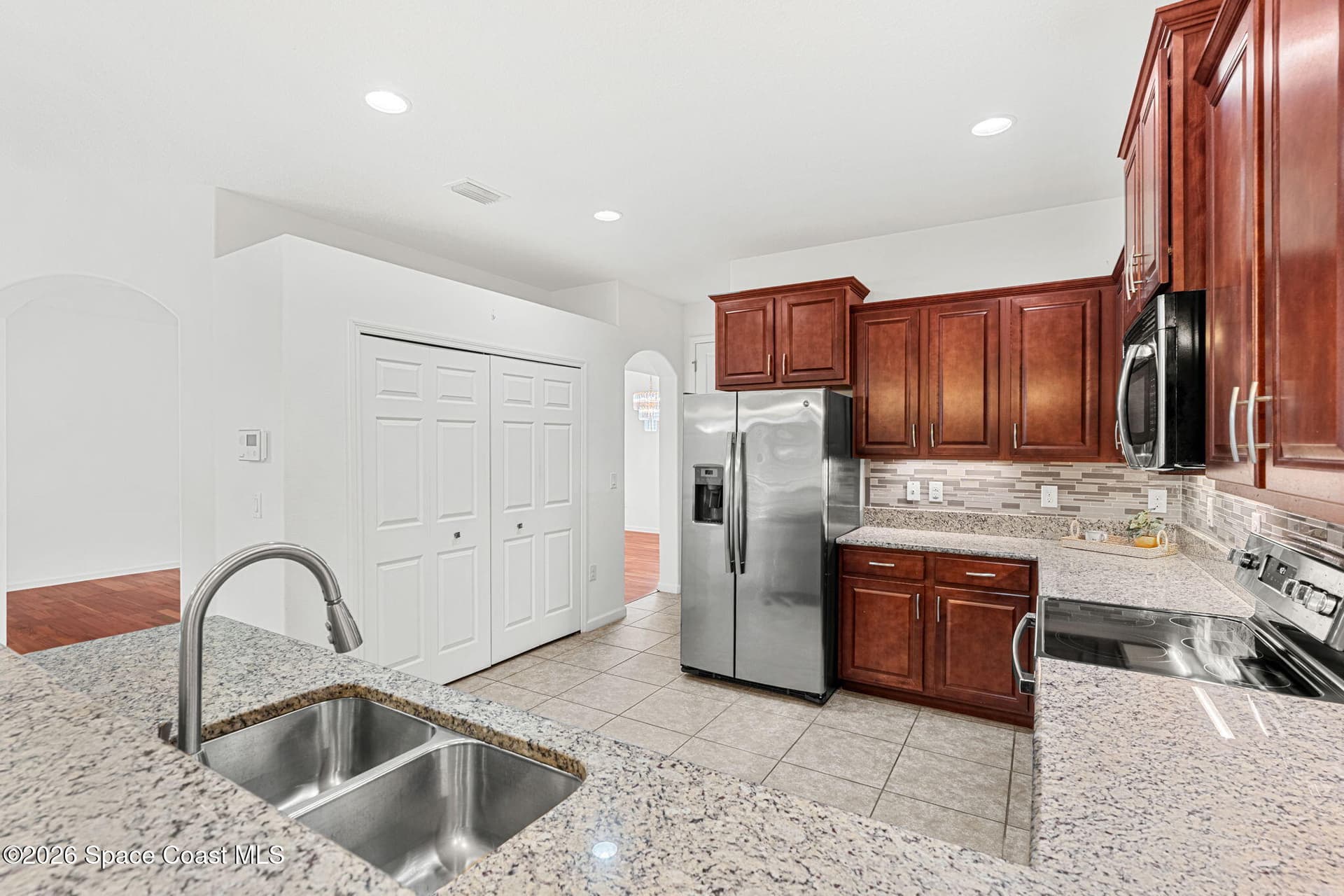 467 Easton Forest Circle SE photo 13