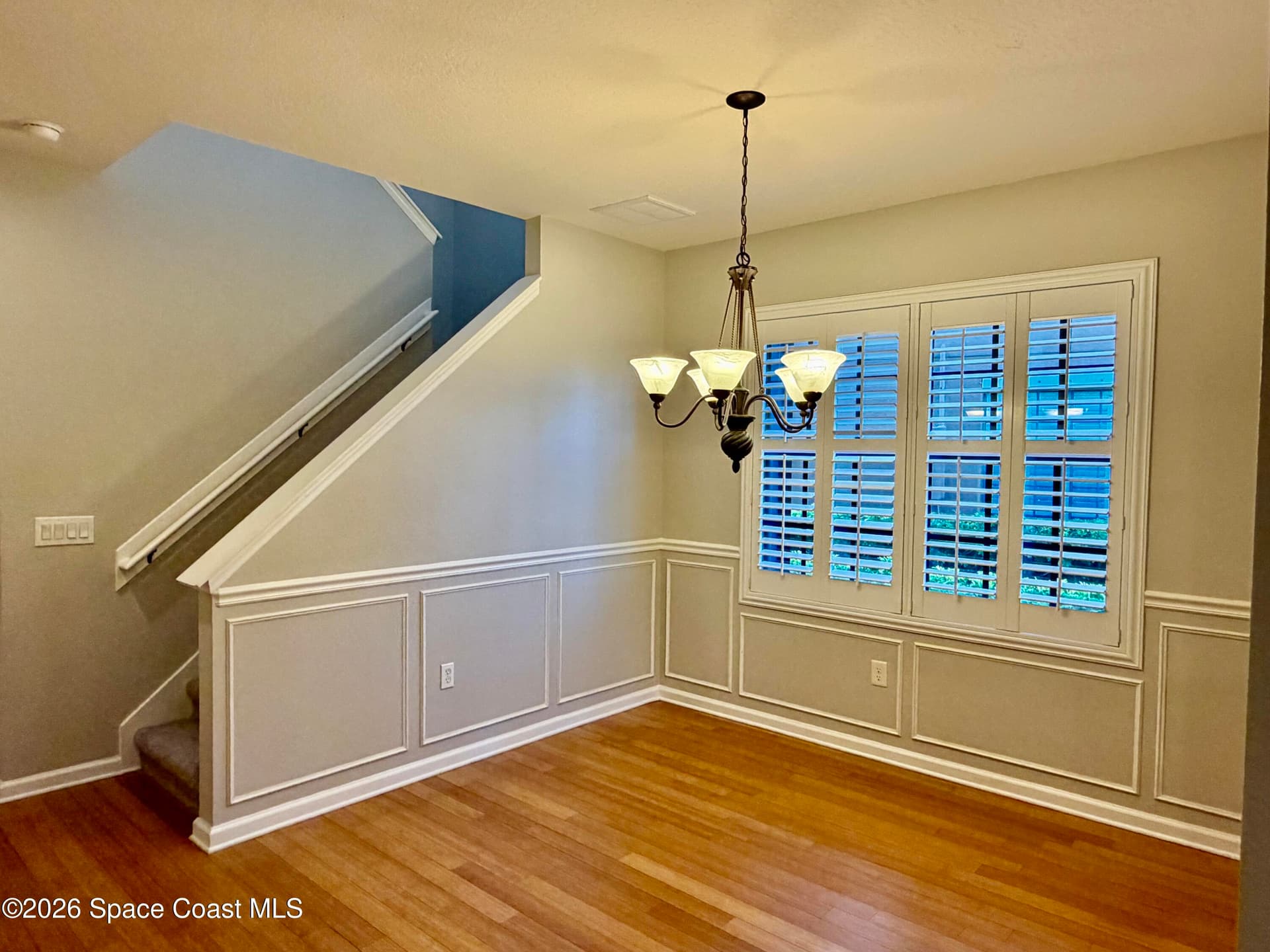 747 Ventura Drive photo 3