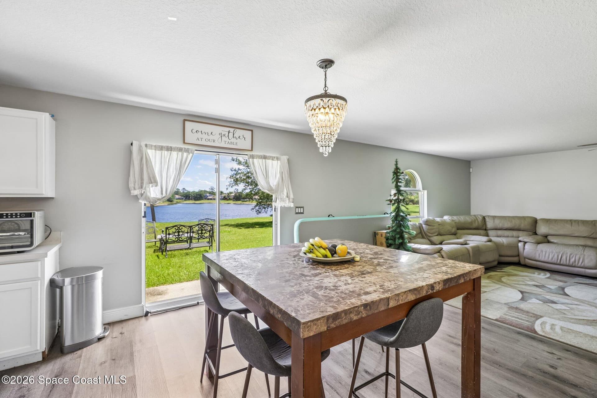 1609 Las Palmos Drive SW photo 14