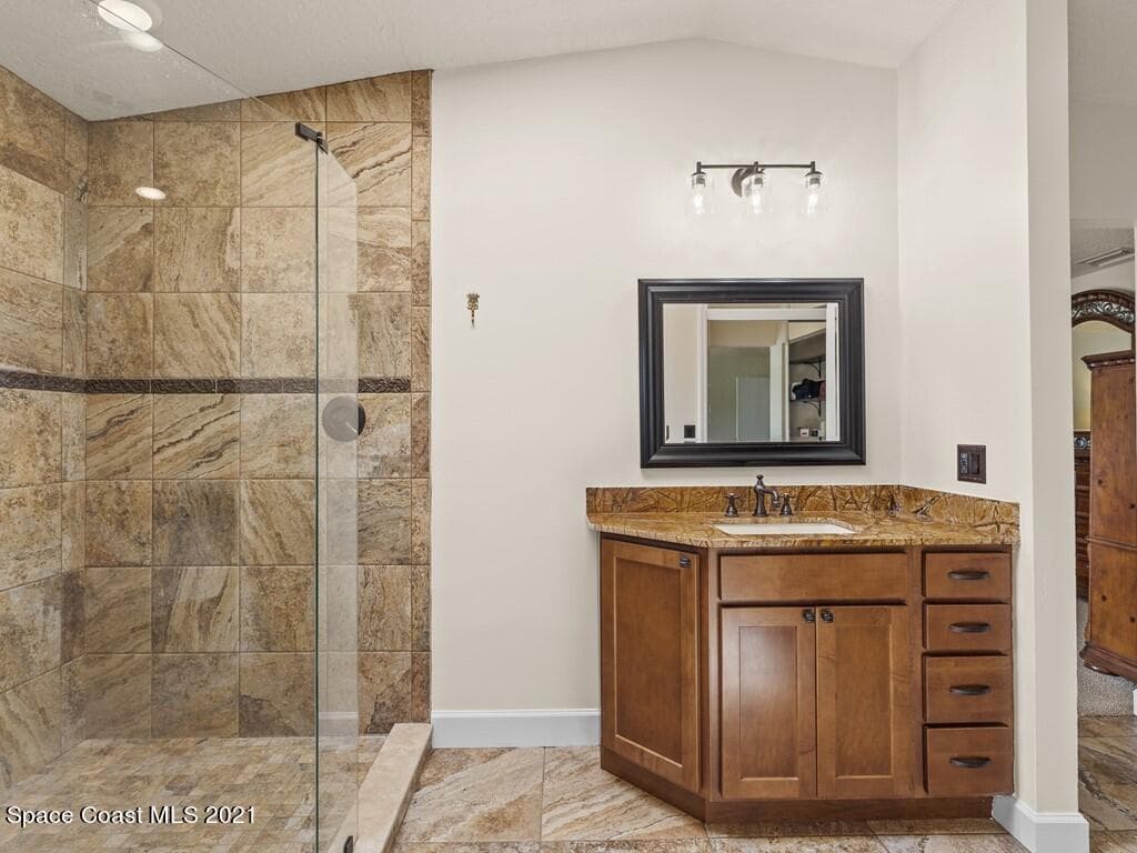 820 Kerry Downs Circle photo 16