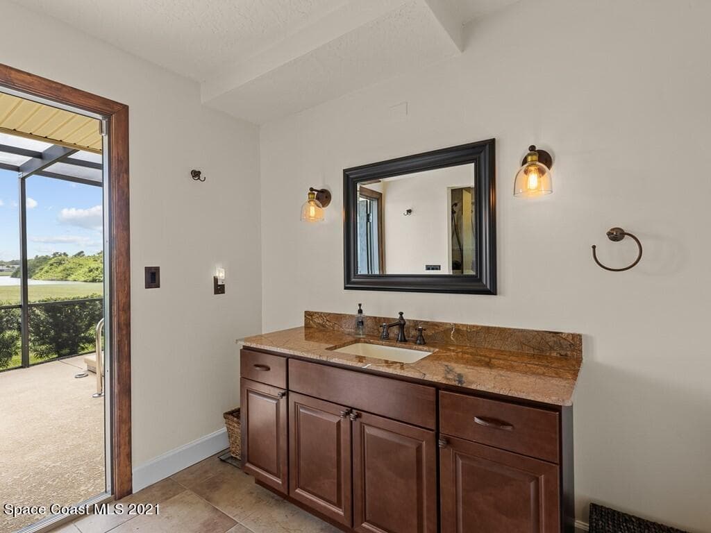 820 Kerry Downs Circle photo 25