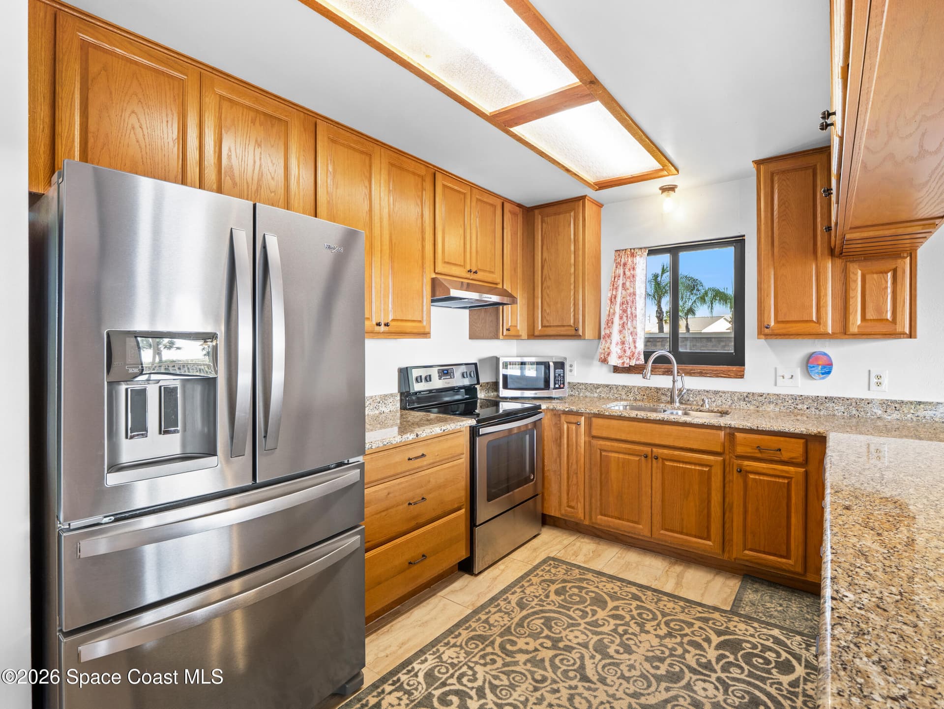 558 Harrison Avenue photo 17