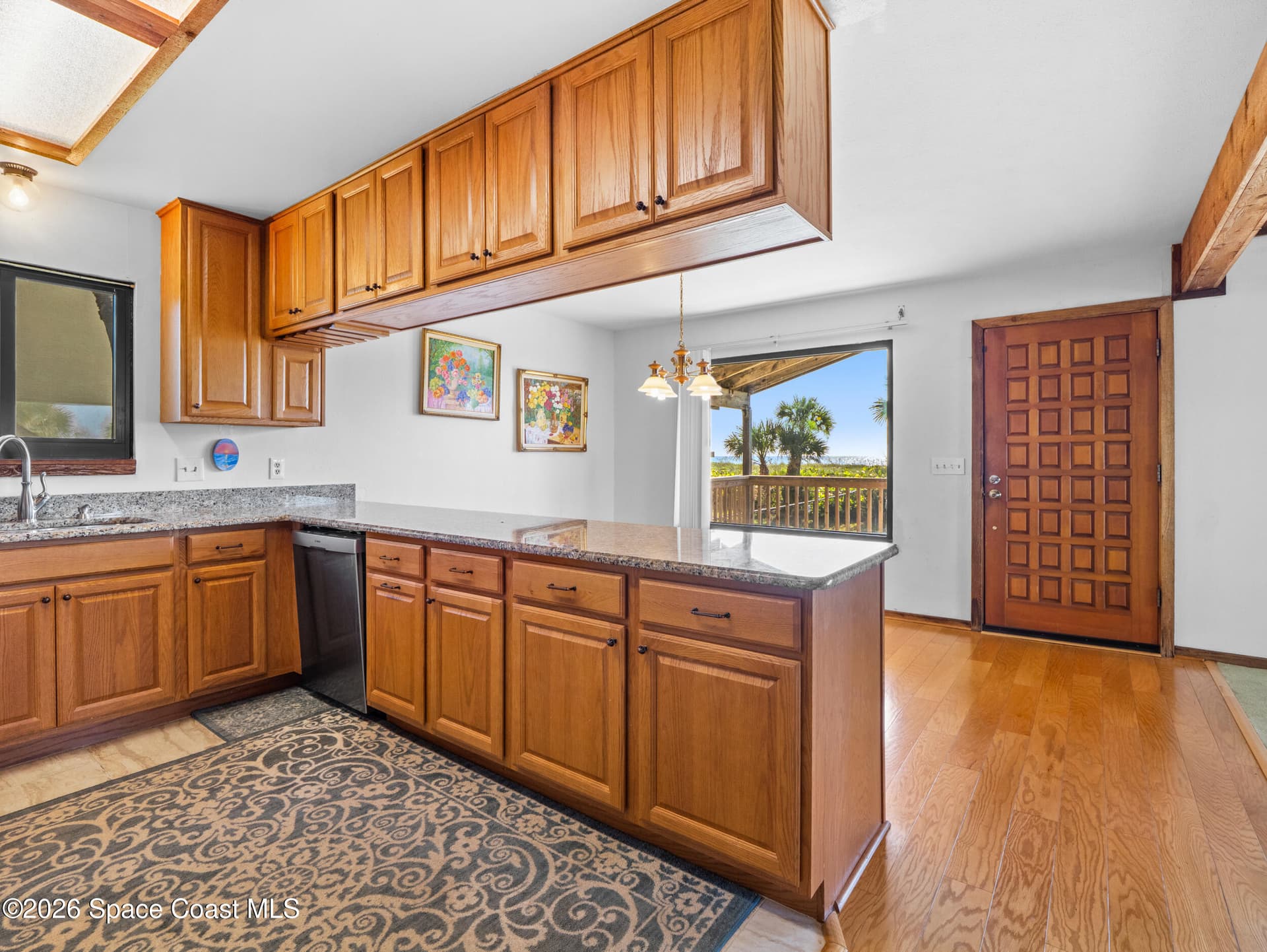 558 Harrison Avenue photo 20
