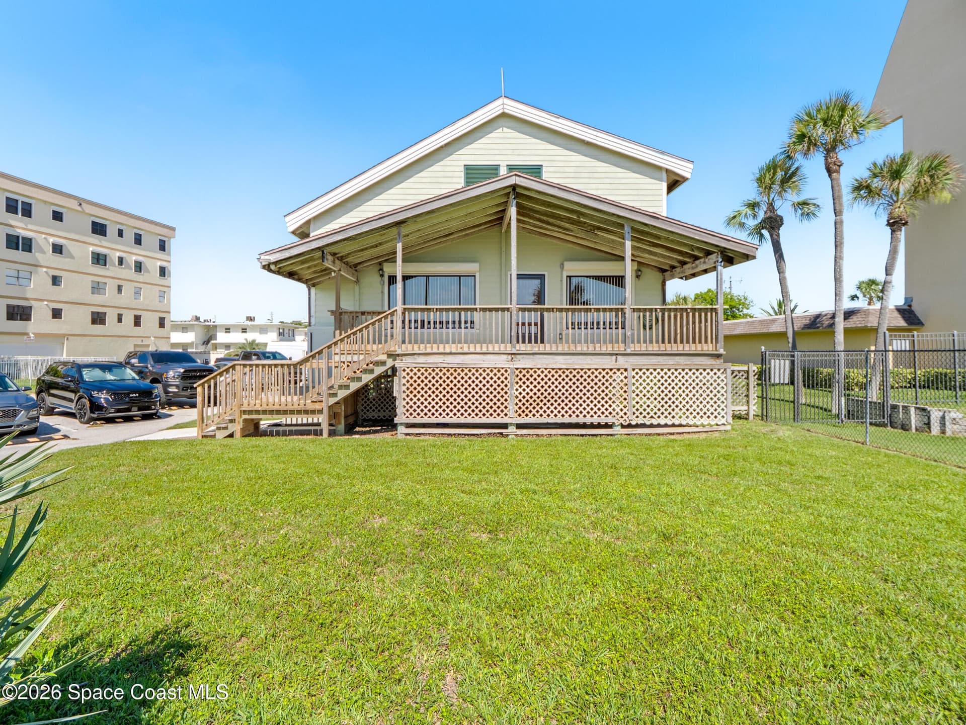 558 Harrison Avenue photo 8