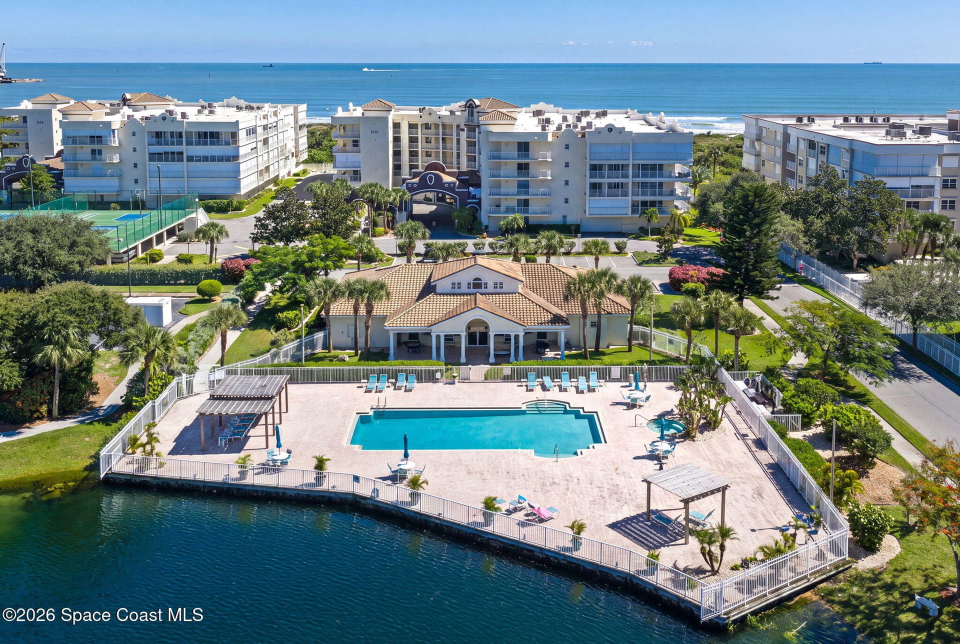 701 Solana Shores Drive photo 4