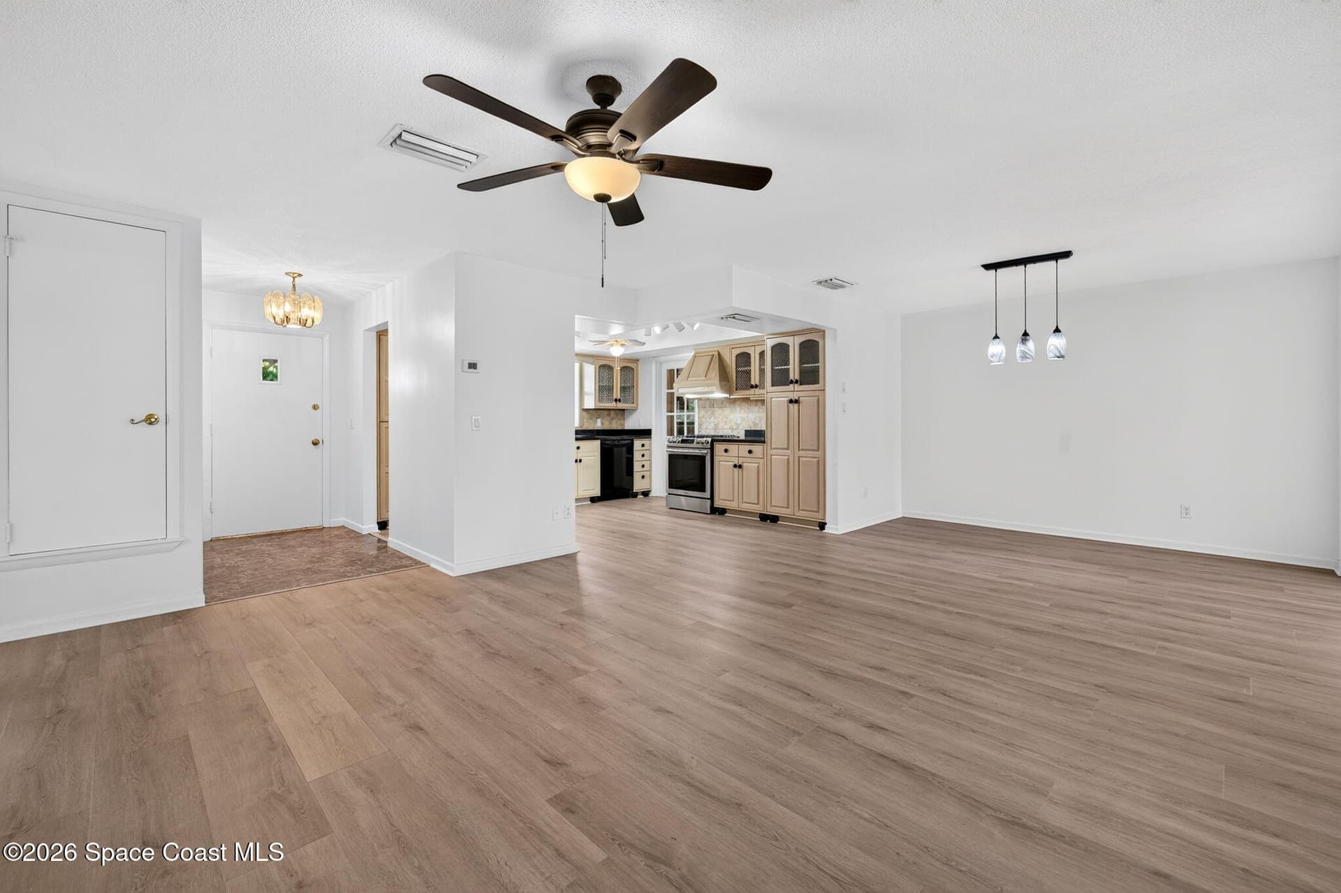 520 E Merrimac Drive photo 13