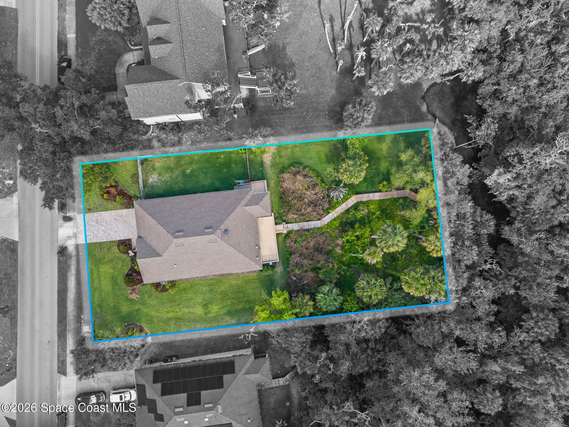 881 Mandarin Drive NE photo 3
