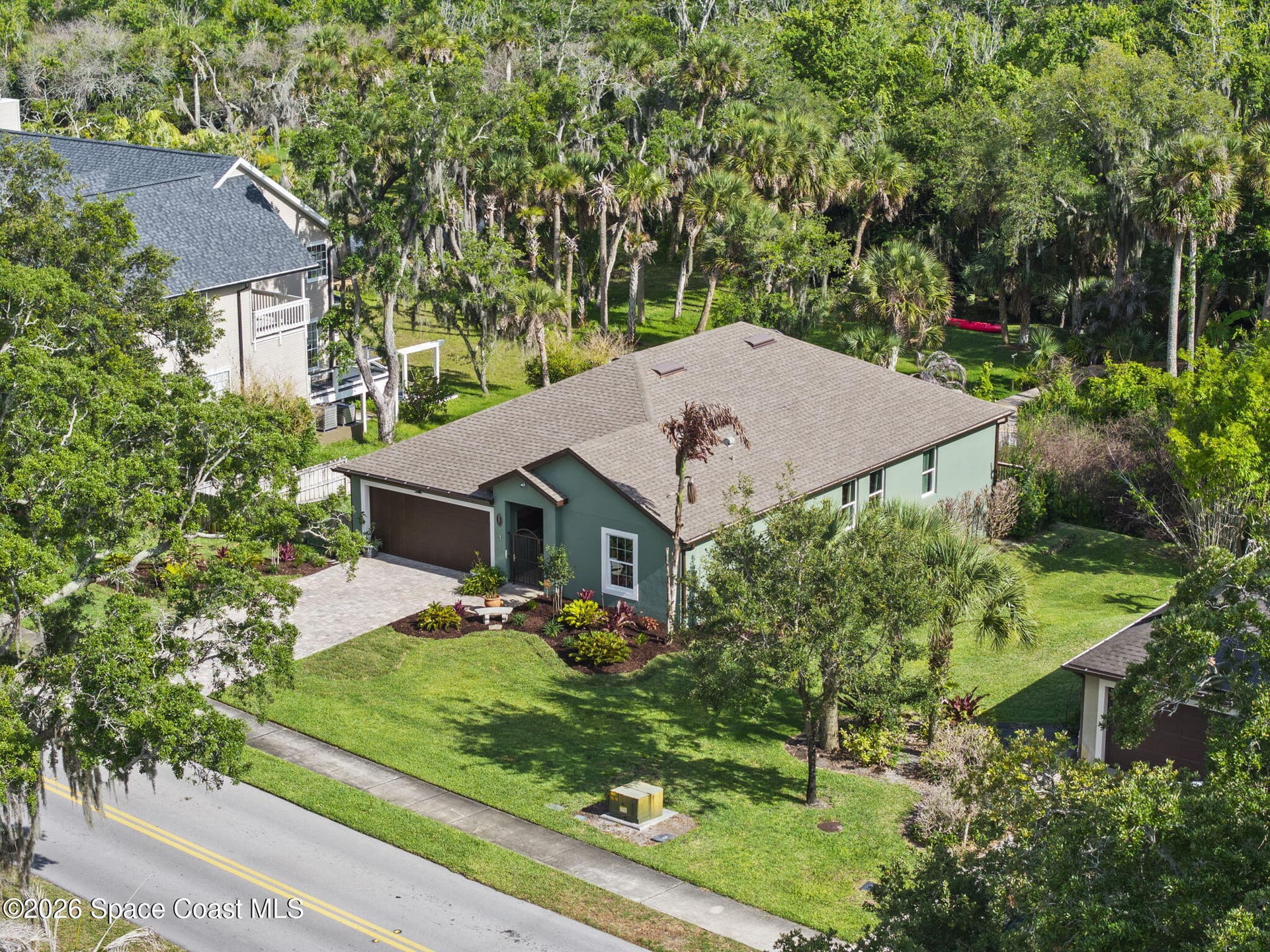 881 Mandarin Drive NE photo 4