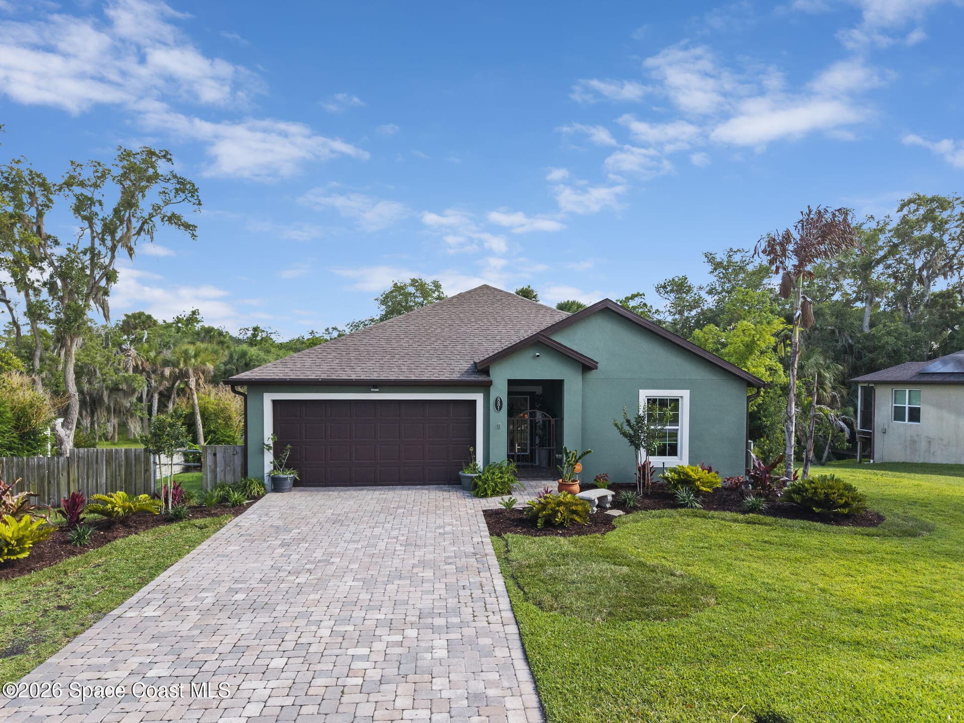 881 Mandarin Drive NE photo 8