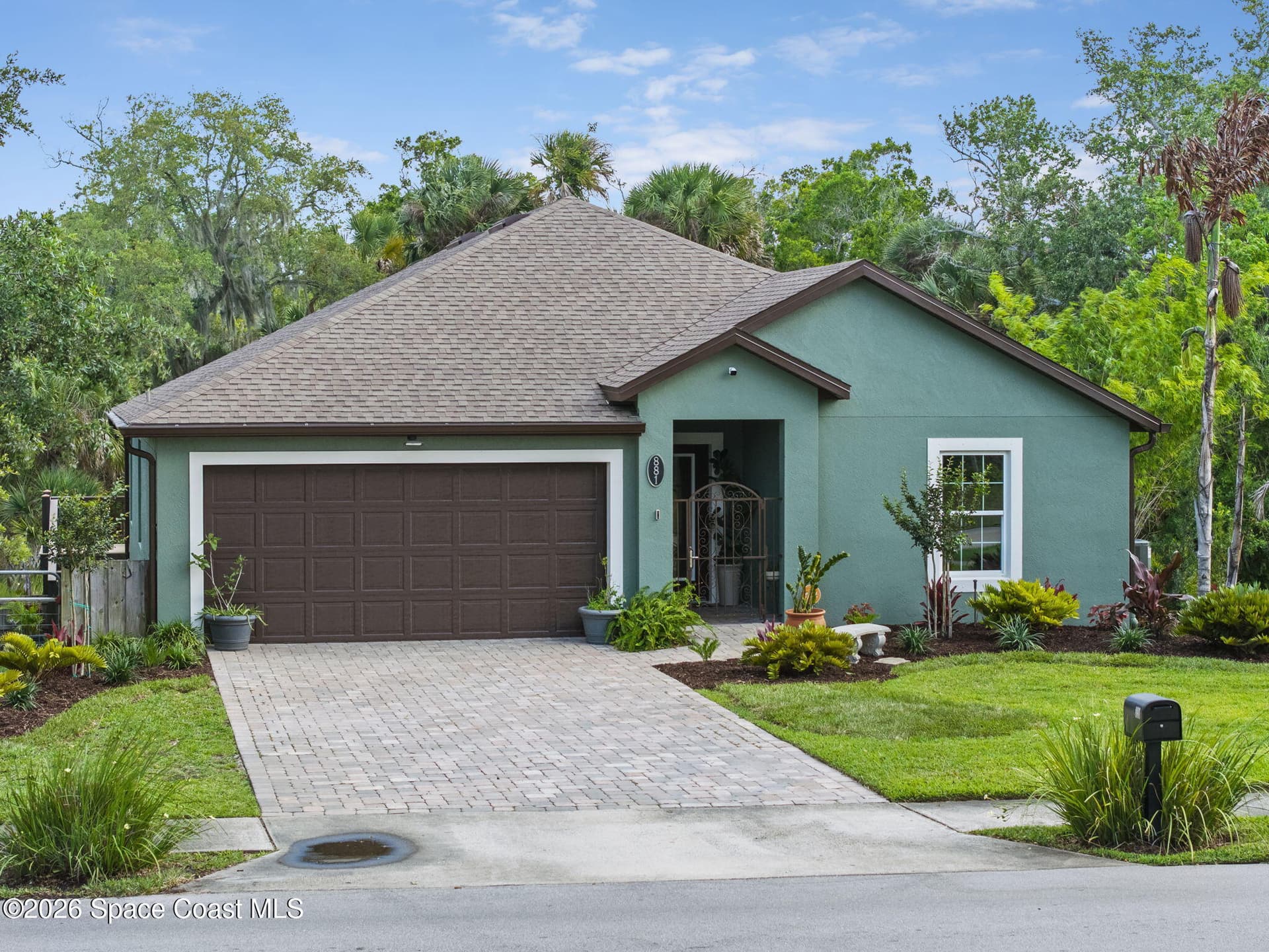 881 Mandarin Drive NE photo 9