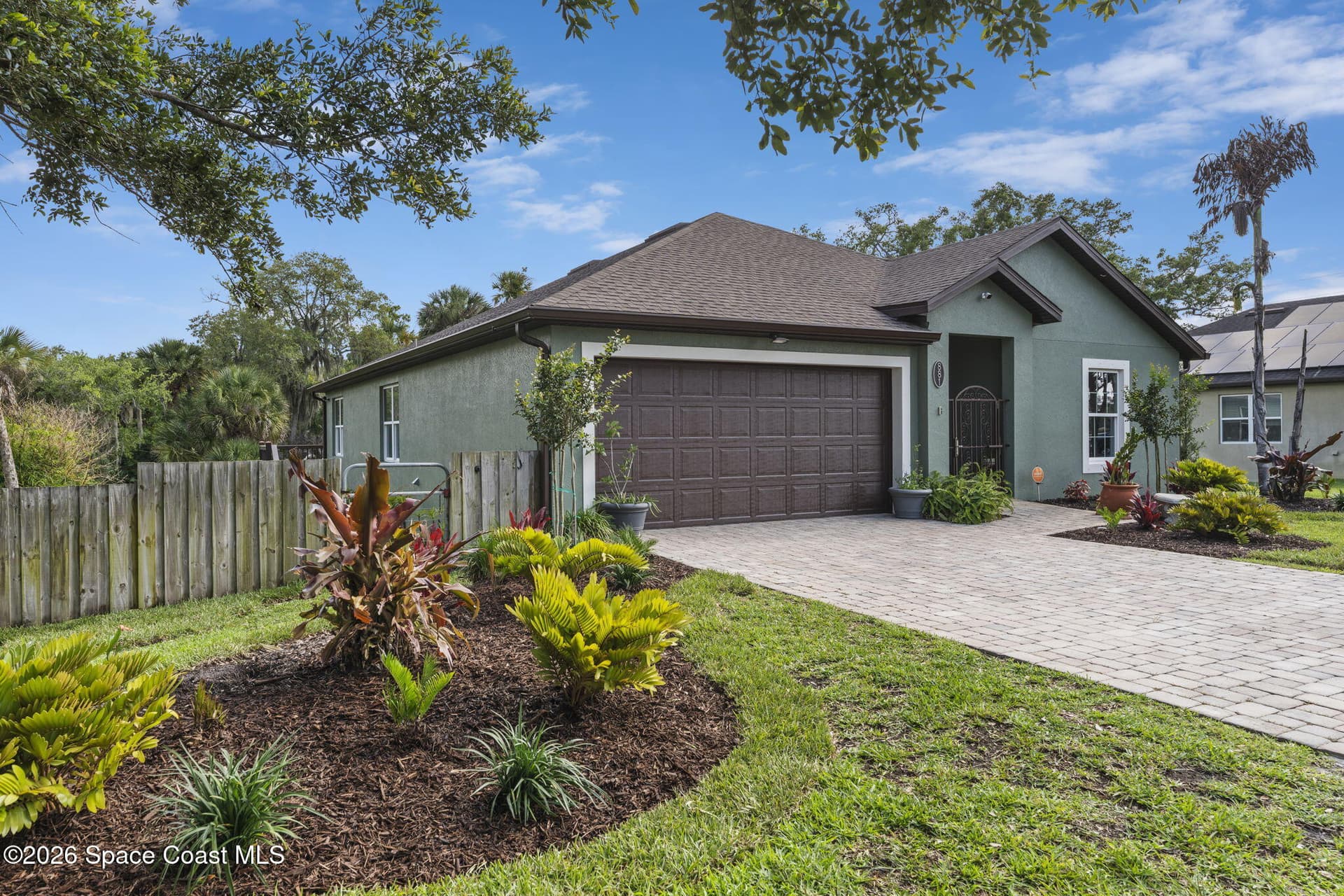 881 Mandarin Drive NE photo 10