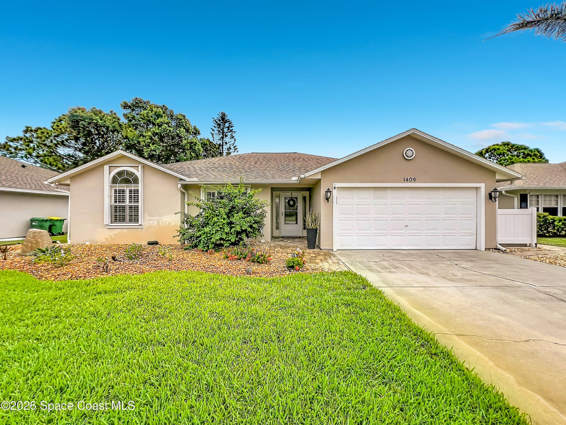 1409 California Drive photo 8