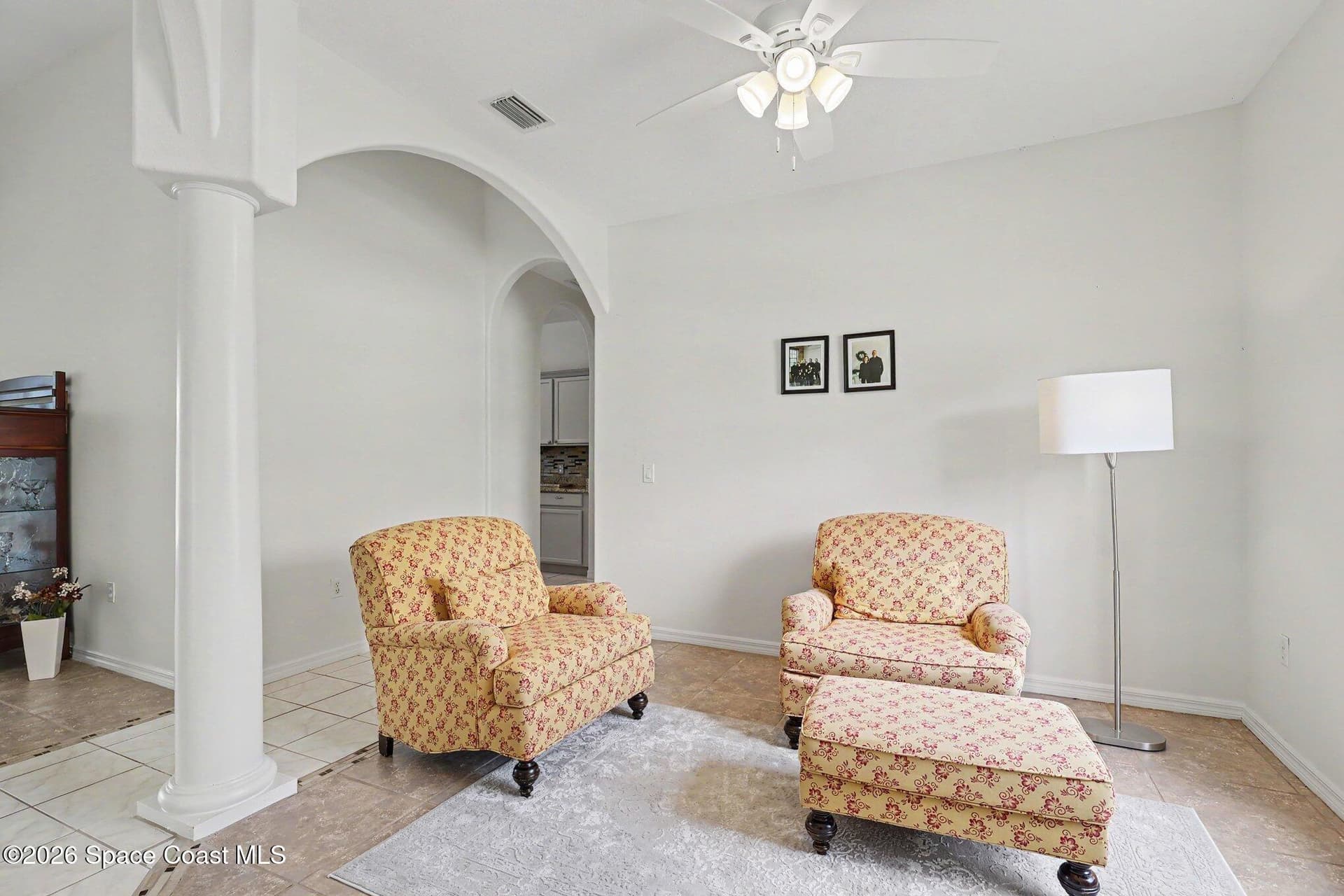 423 Stonehenge Circle photo 11