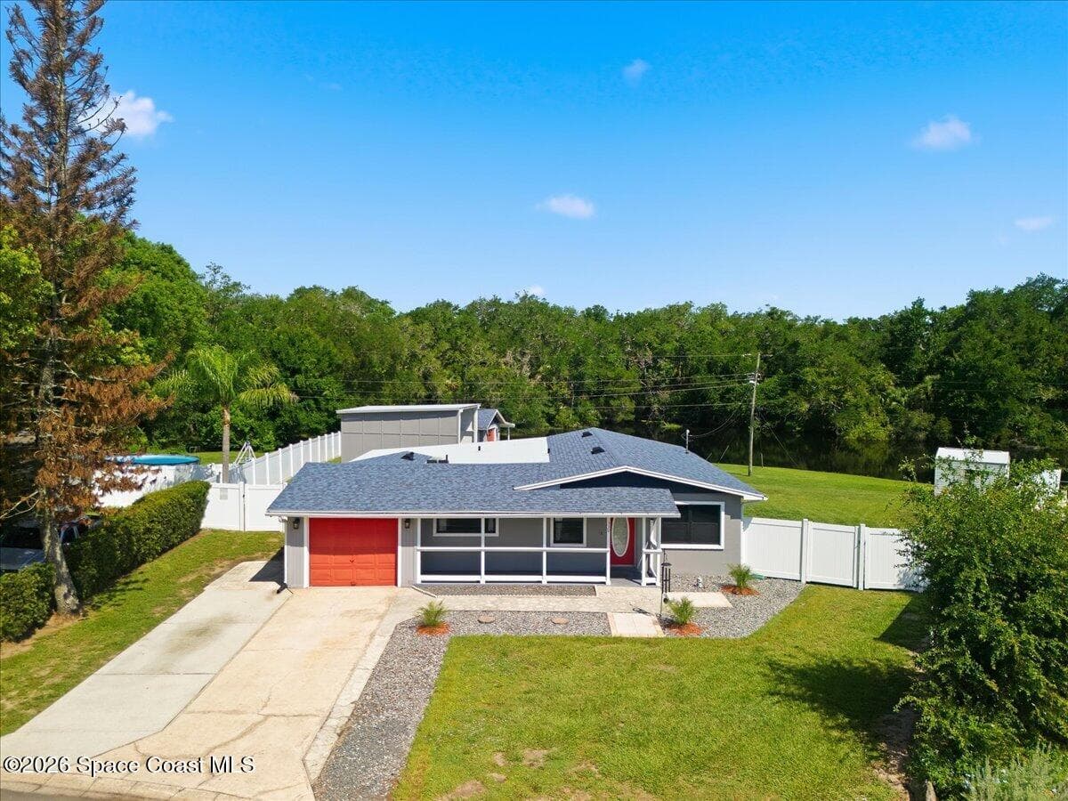 1330 Overlook Terrace photo 8