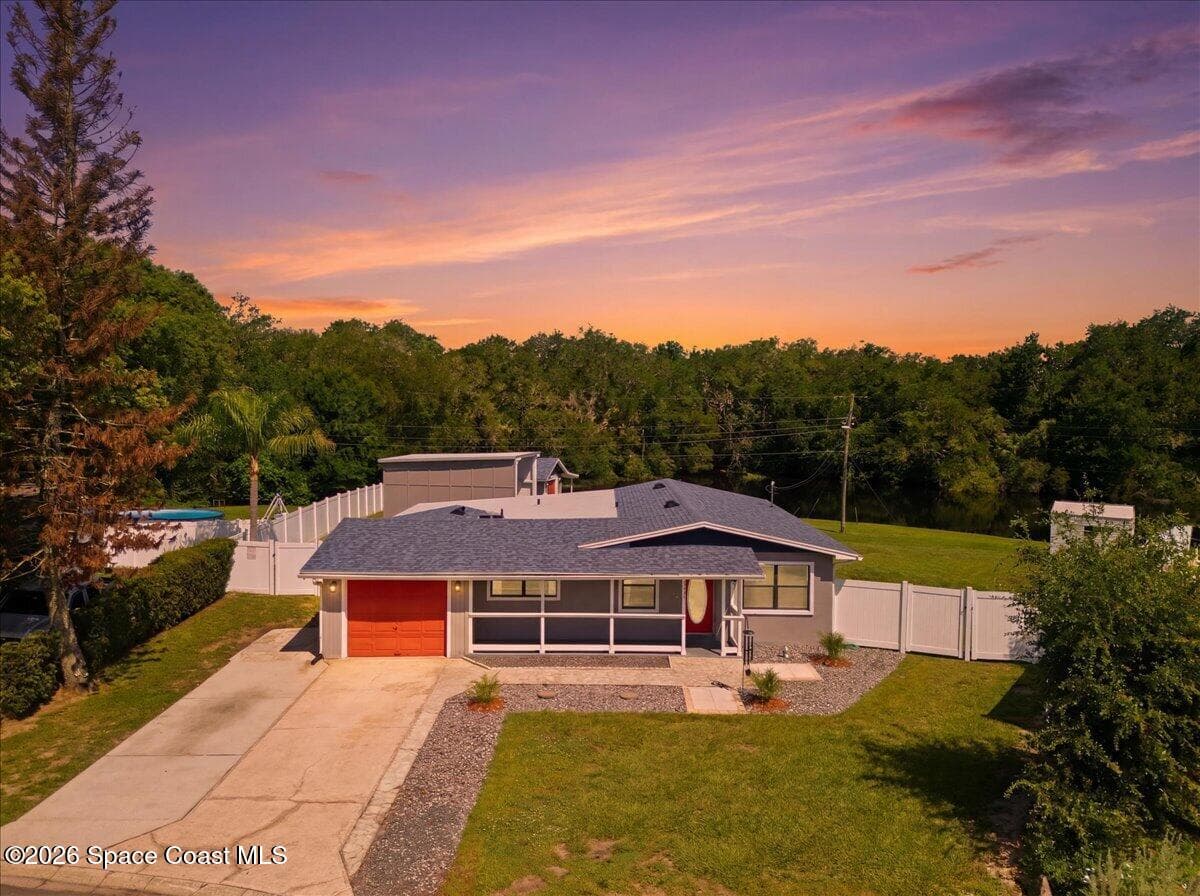 1330 Overlook Terrace photo 9