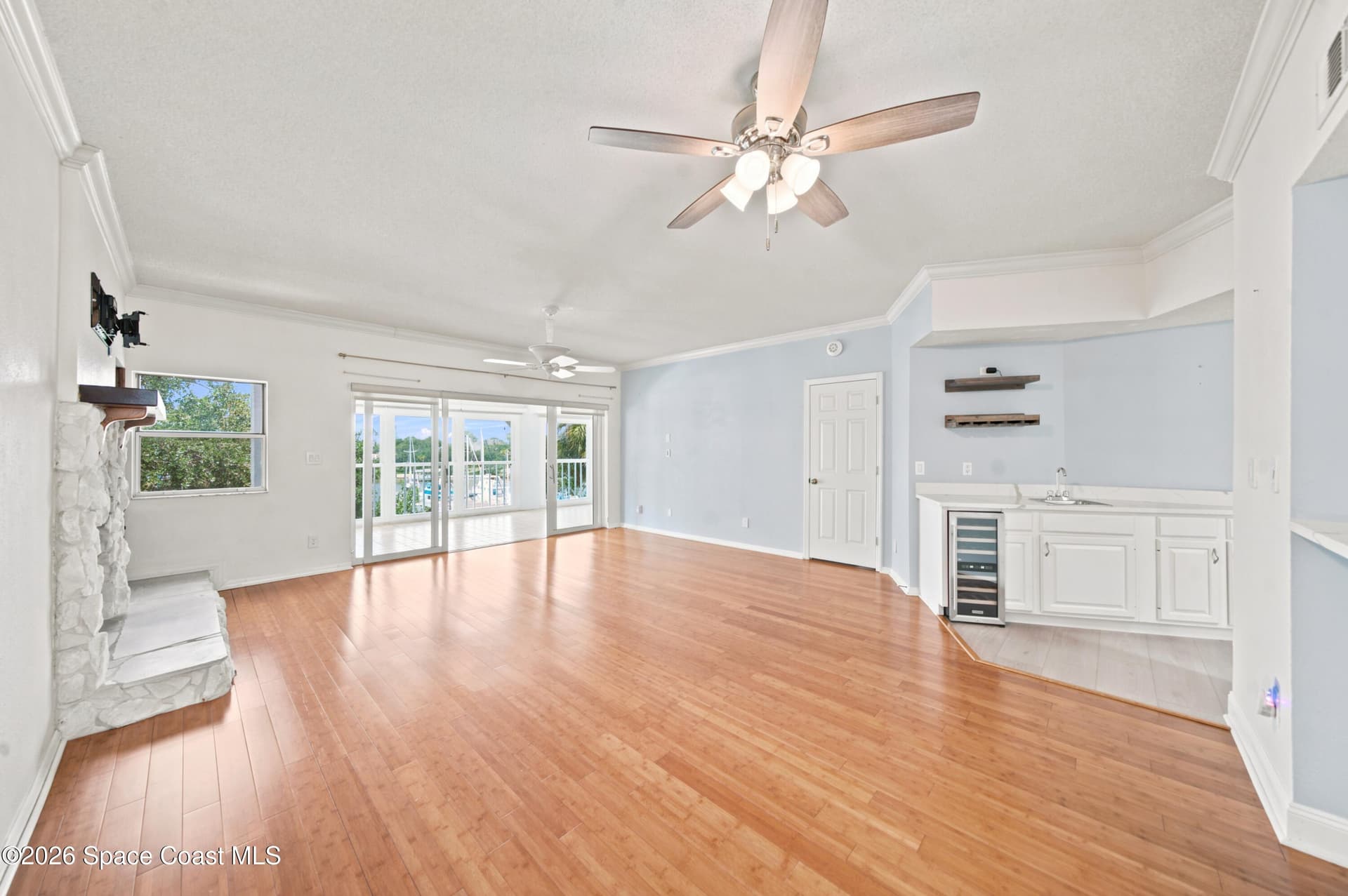 905 N Harbor City Boulevard 303 photo 14