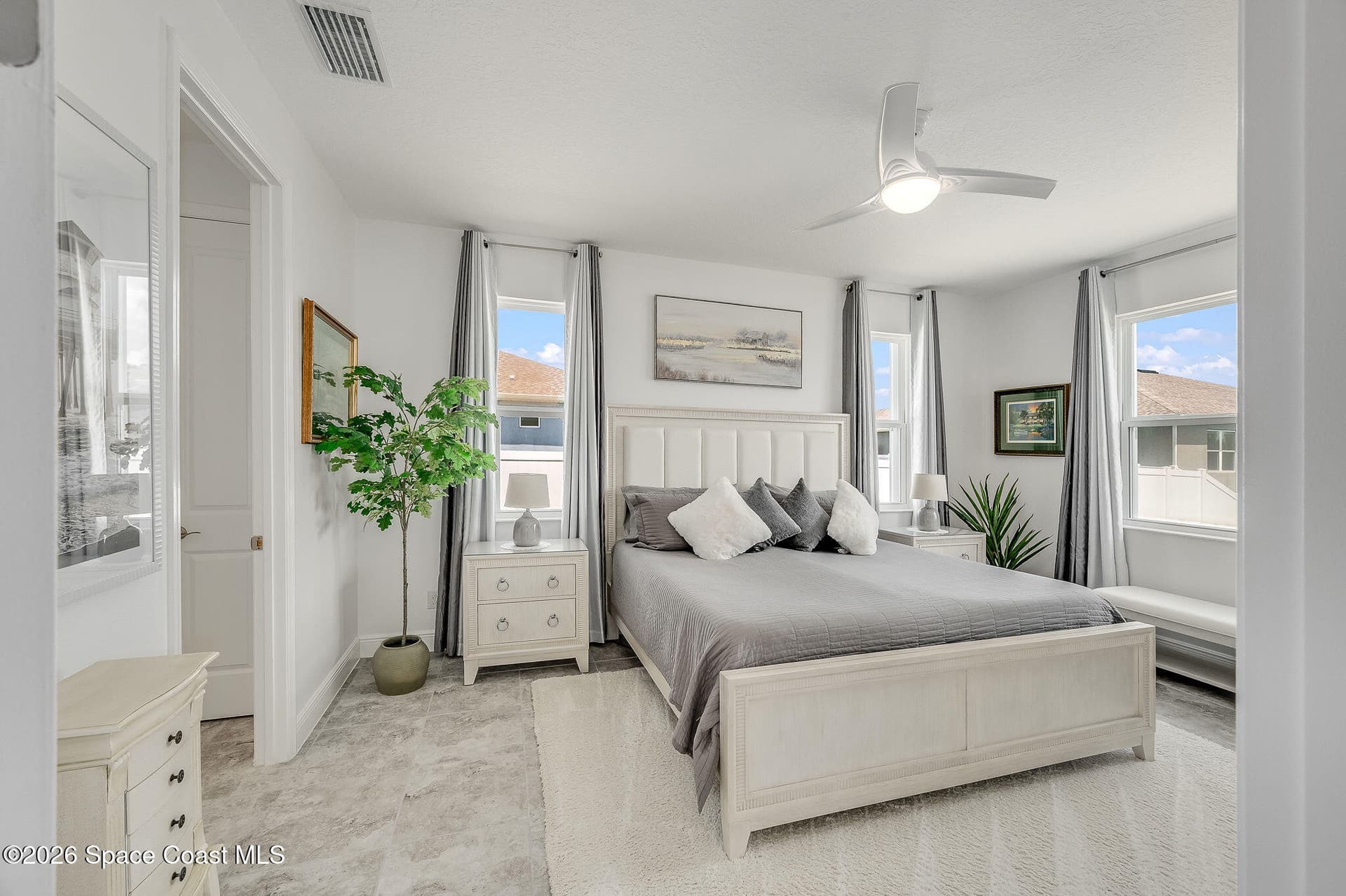 375 Loymer Circle photo 4