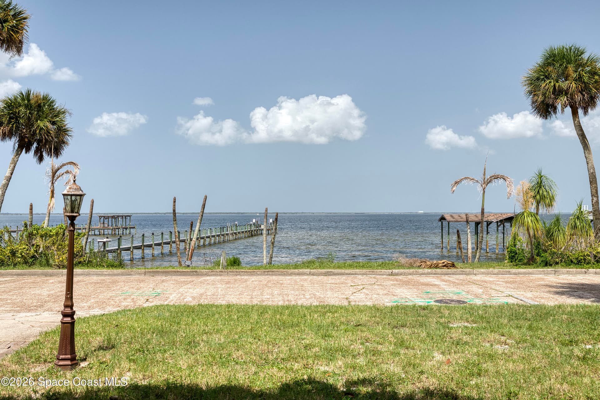 1312 Riverside Drive photo 3