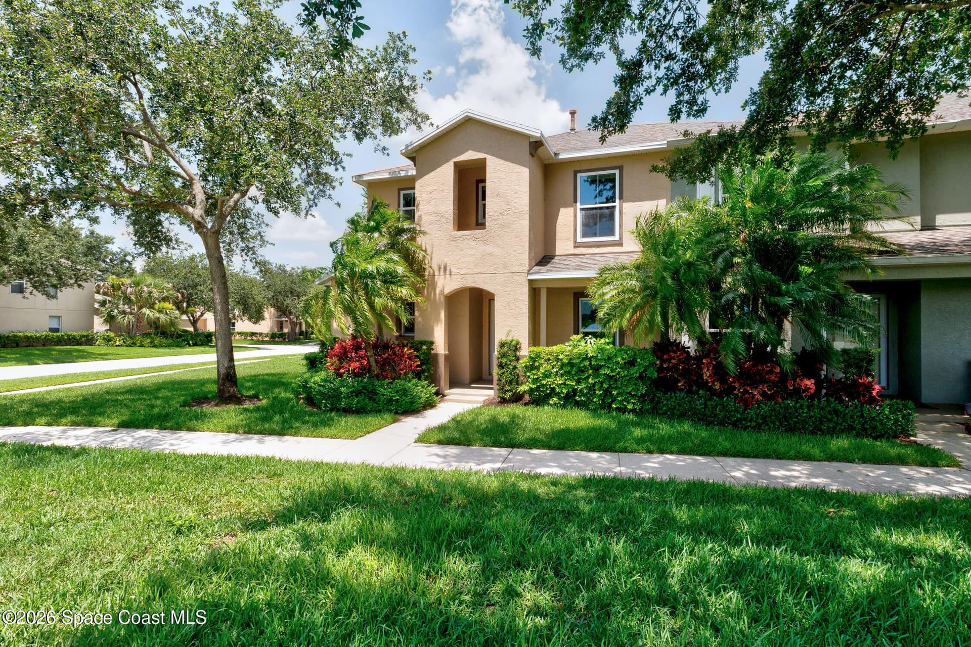 1670 Pointe West Way photo 1