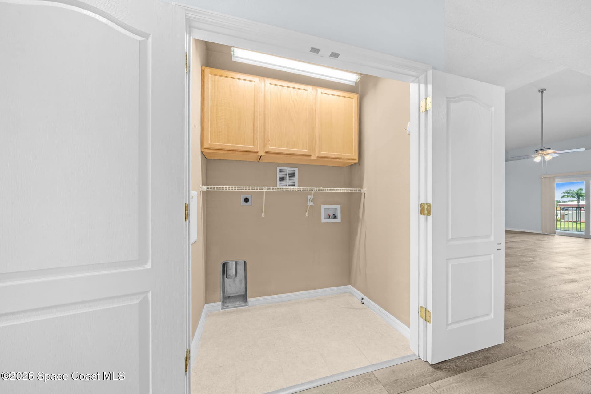 4865 Revenna Court 203 photo 18