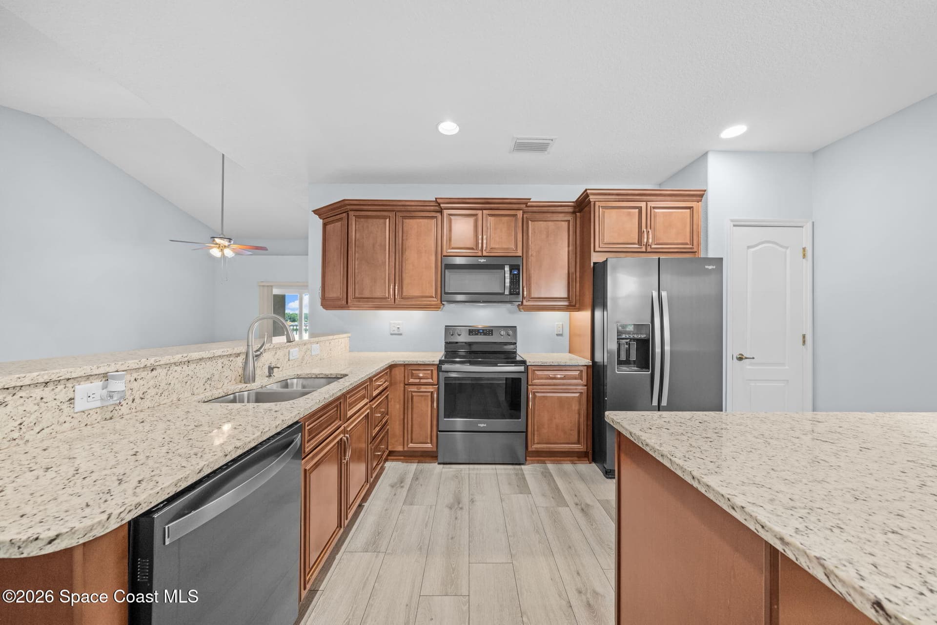 4865 Revenna Court 203 photo 3