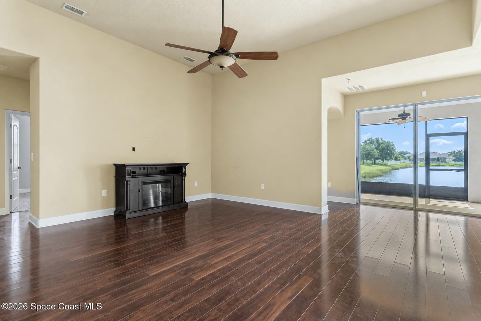 1851 Bridgeport Circle photo 10