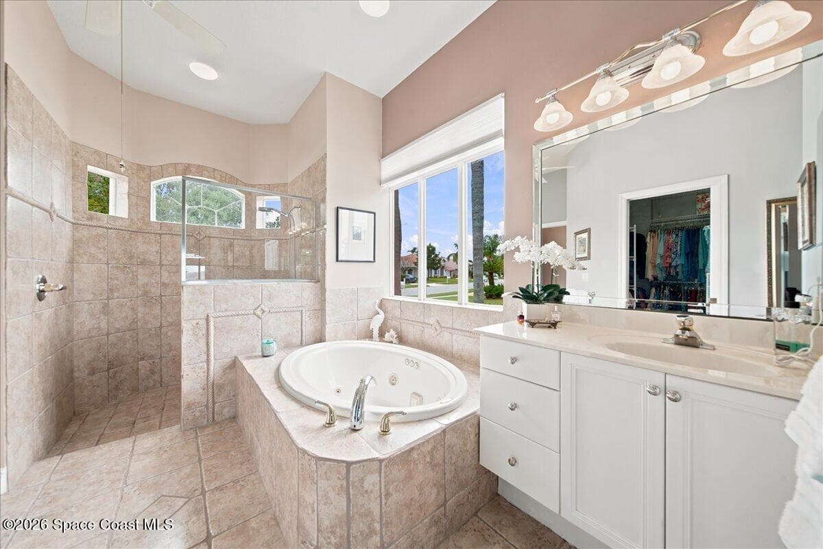 1000 Starling Way photo 16