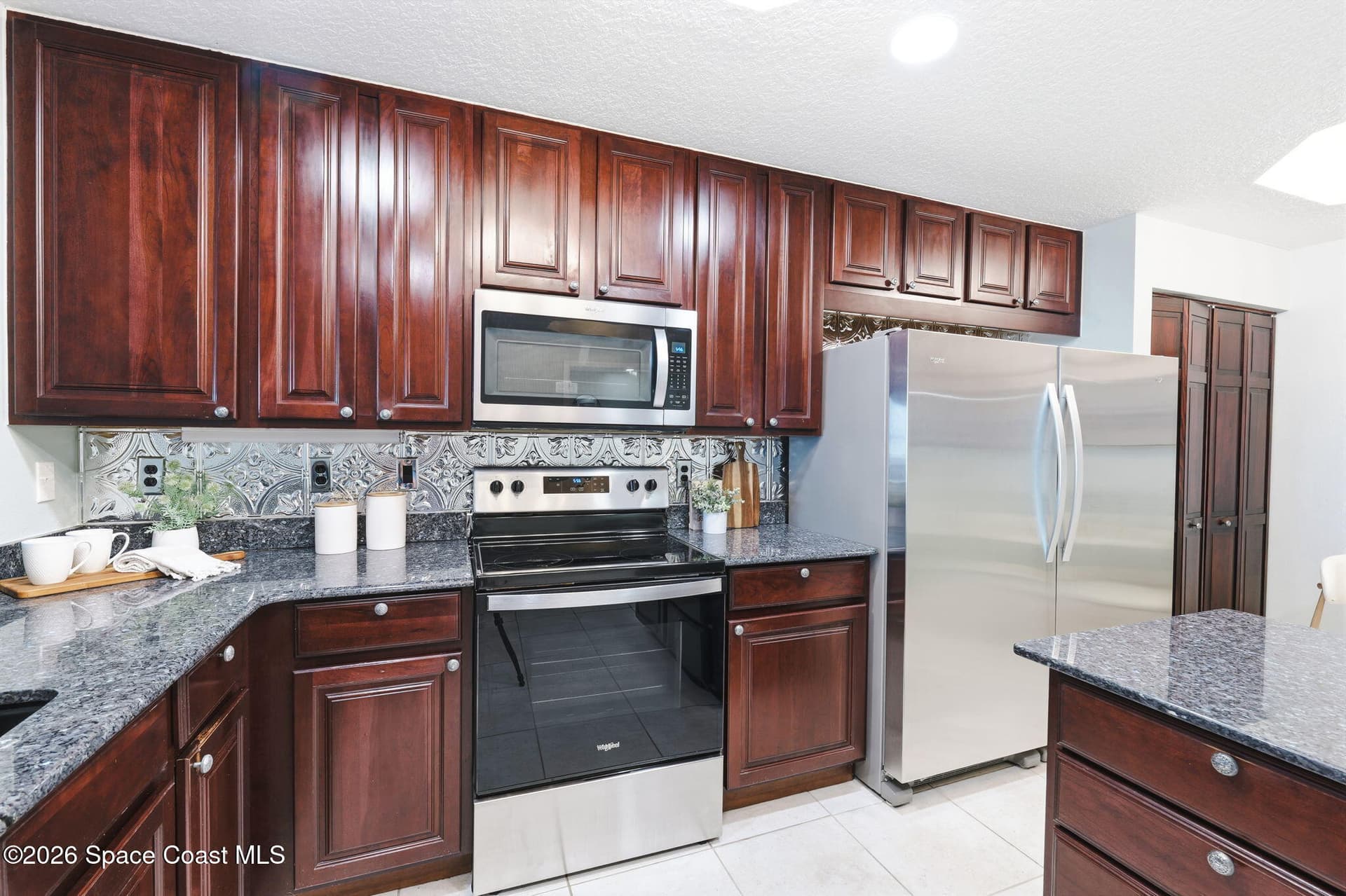 93 Delannoy Avenue 302 photo 7