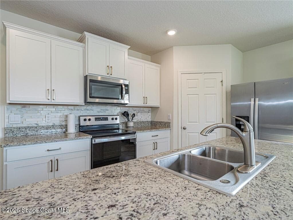 4103 Keeson Circle photo 8
