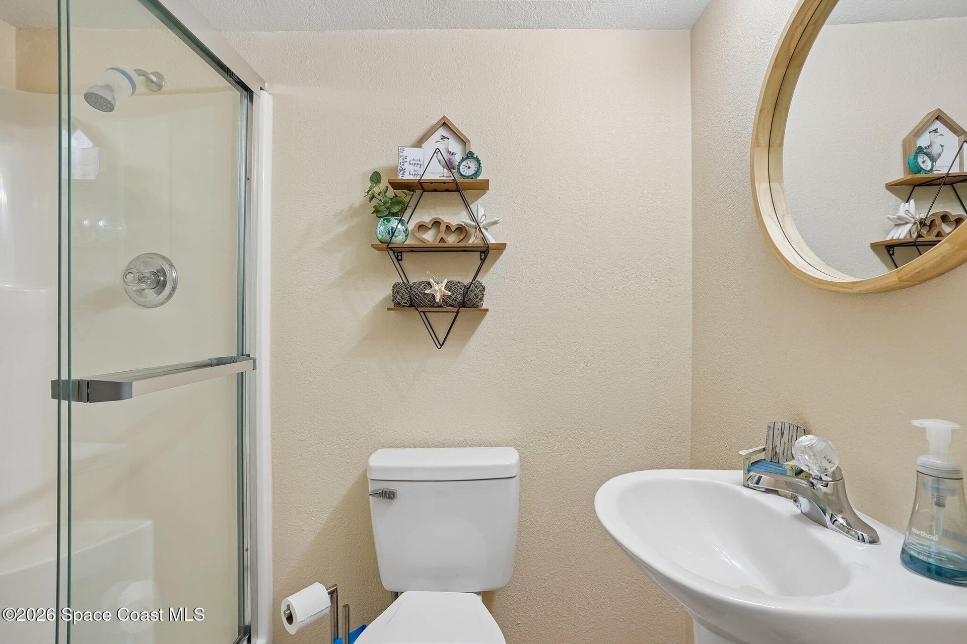 59 E Broad Street photo 9