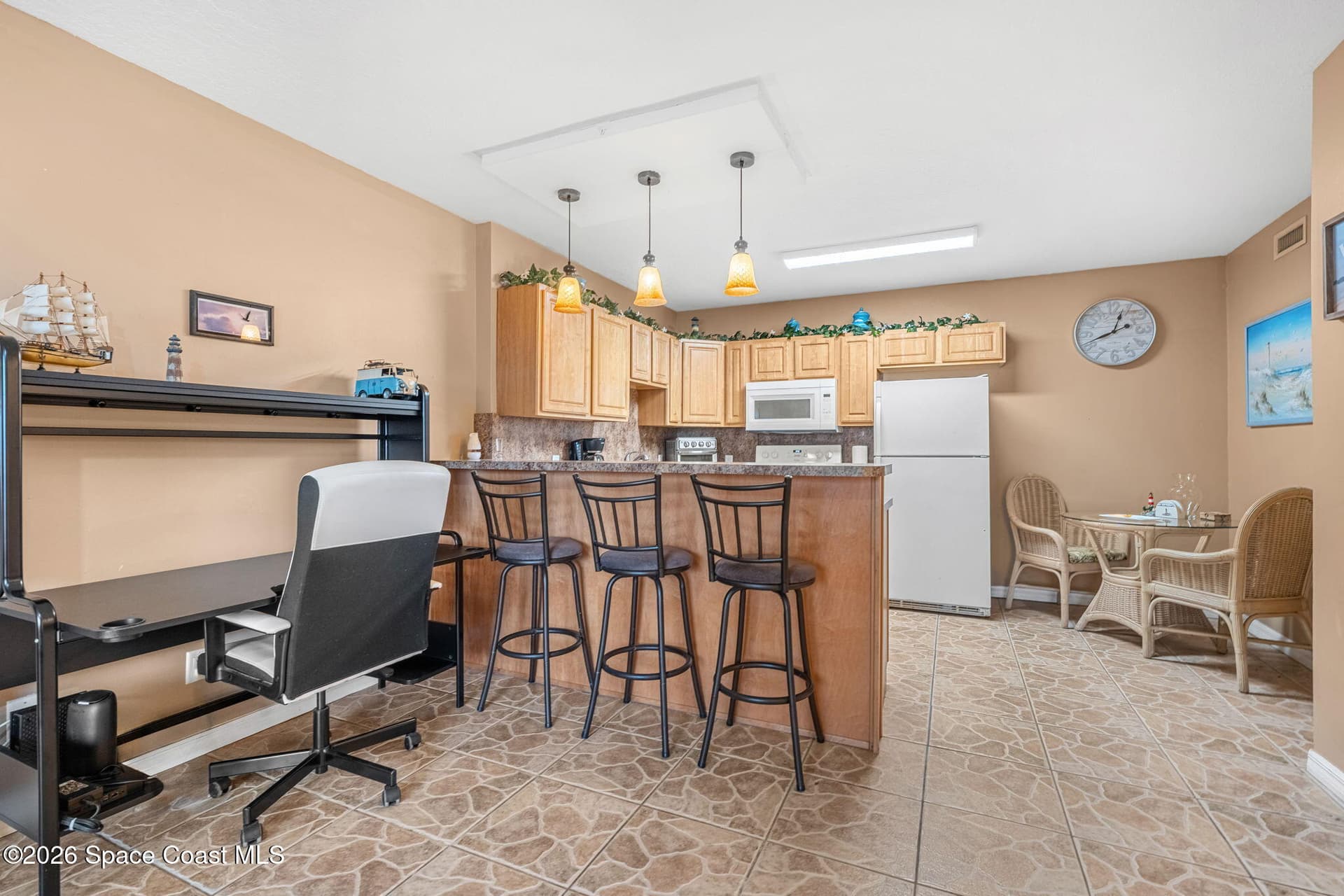 22 Tulip Avenue 308 photo 14