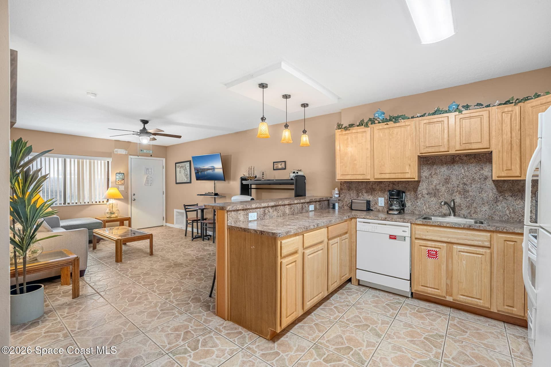 22 Tulip Avenue 308 photo 15