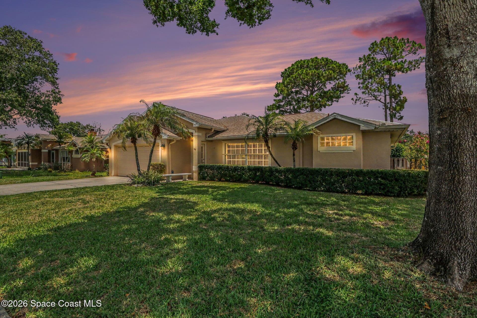 854 Hunters Creek Drive photo 2