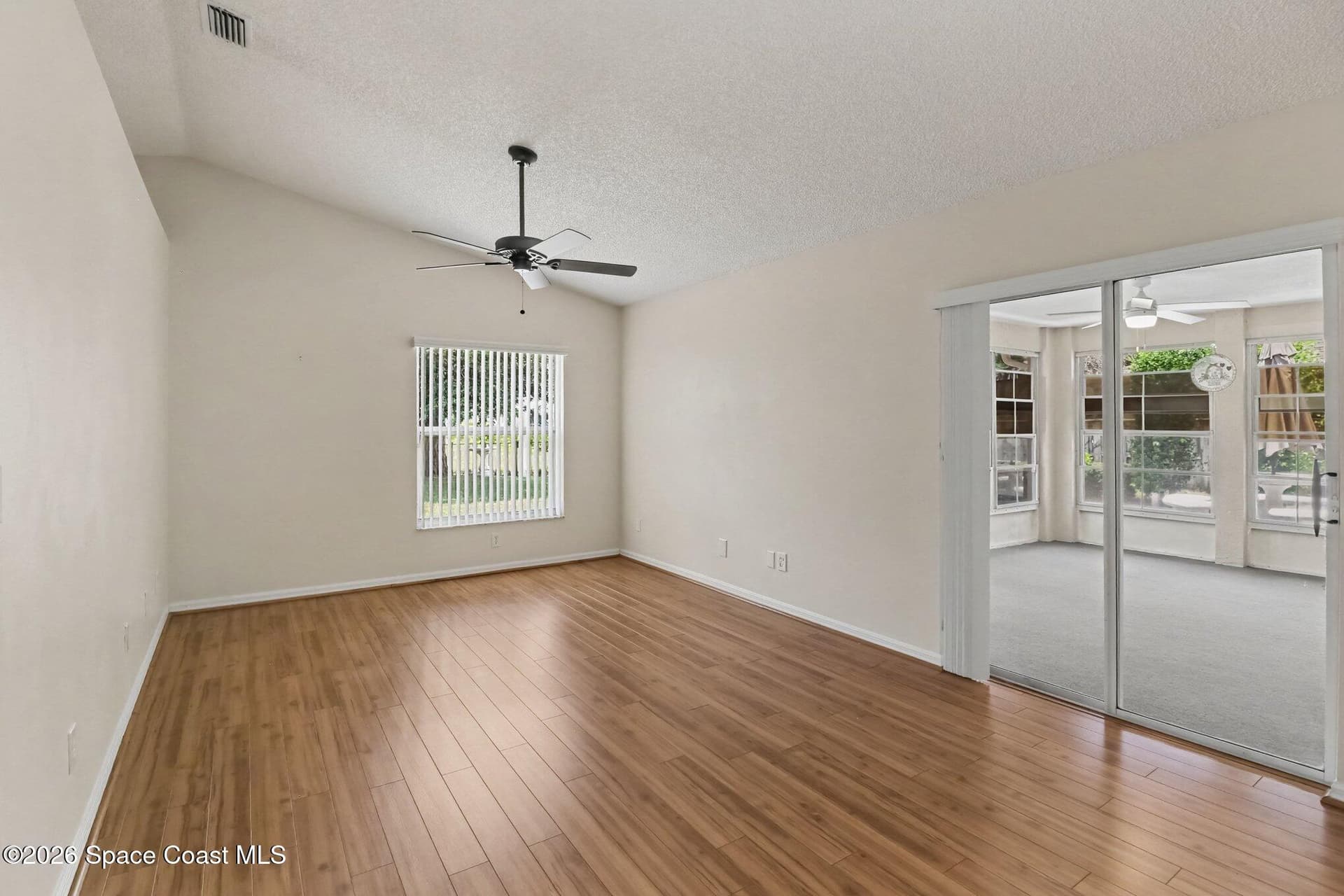854 Hunters Creek Drive photo 20