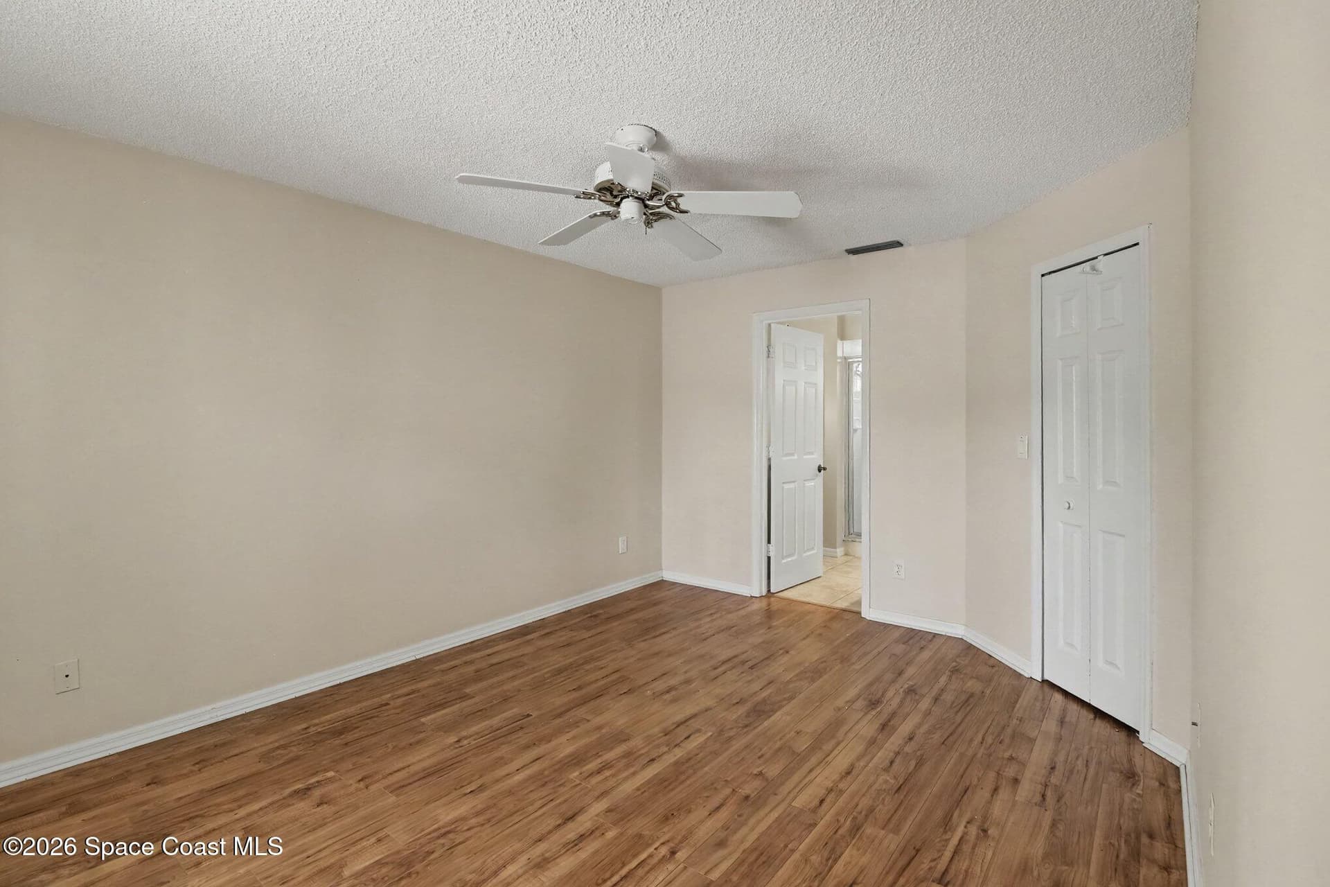 854 Hunters Creek Drive photo 24