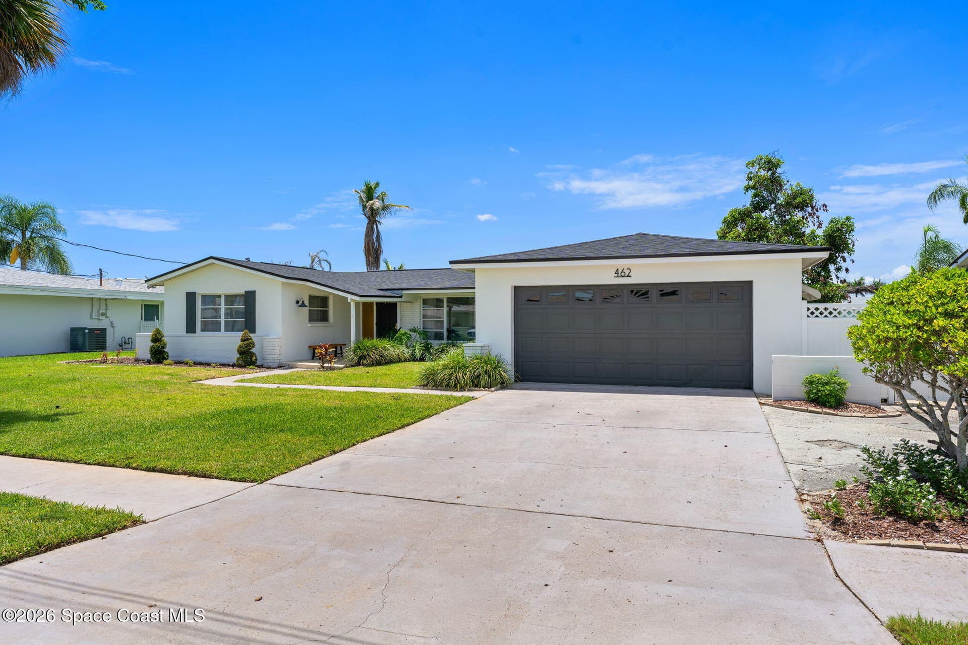 462 Sandpiper Drive photo 2