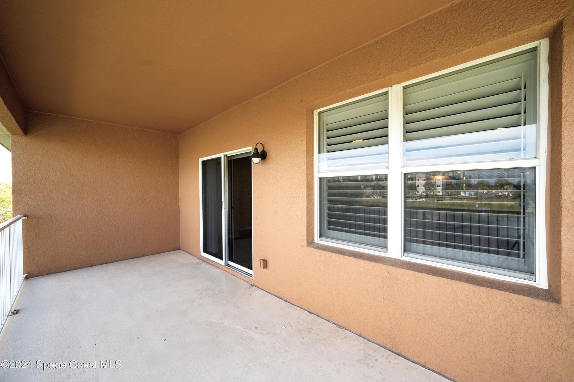 4865 Revenna Court 201 photo 12