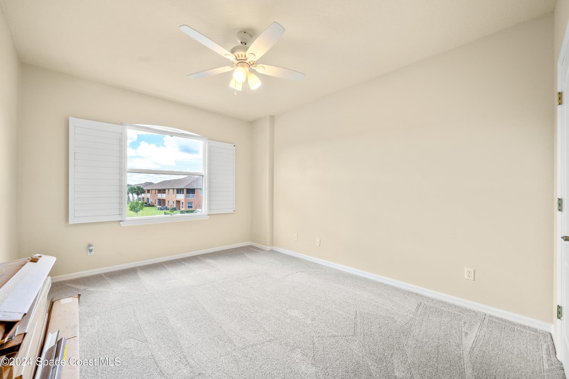 4865 Revenna Court 201 photo 15