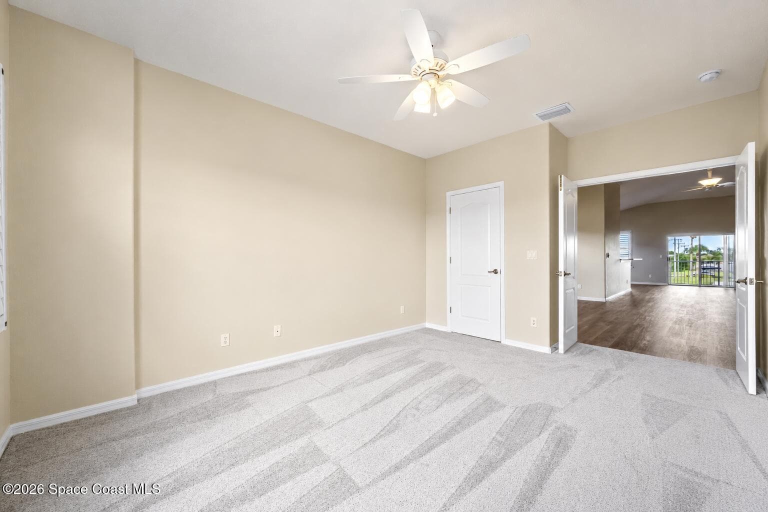 4865 Revenna Court 201 photo 14