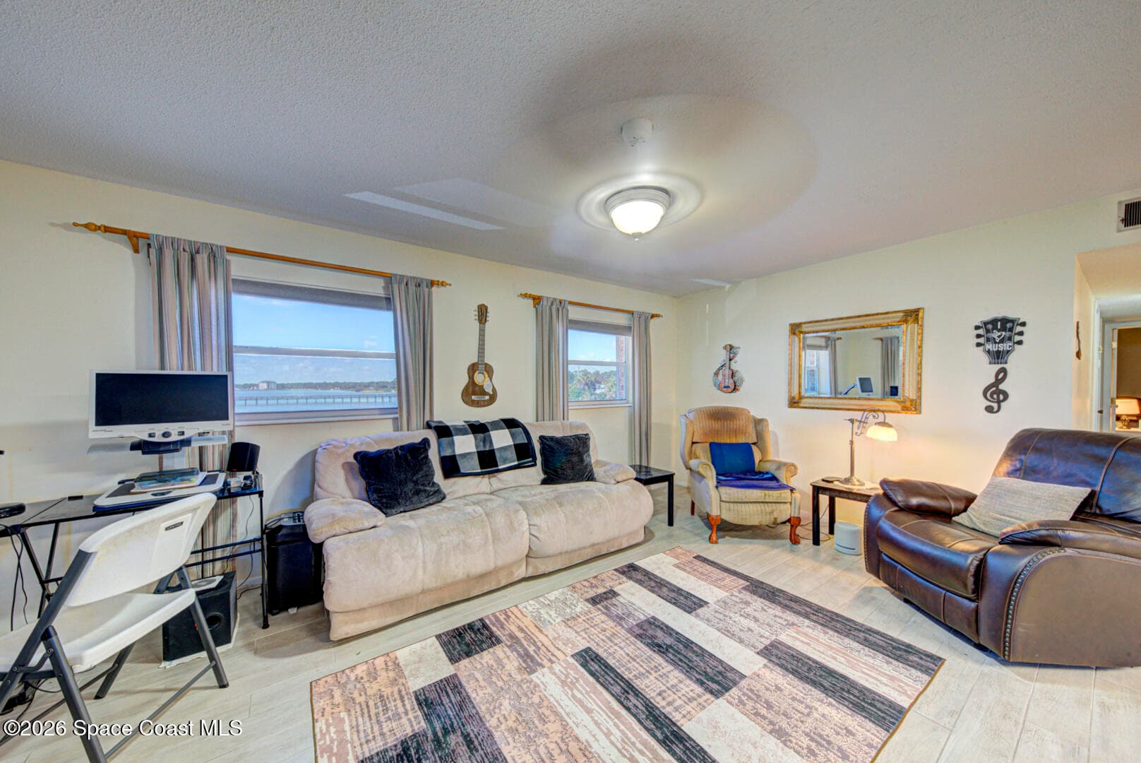 190 E Olmstead Drive I4 photo 12