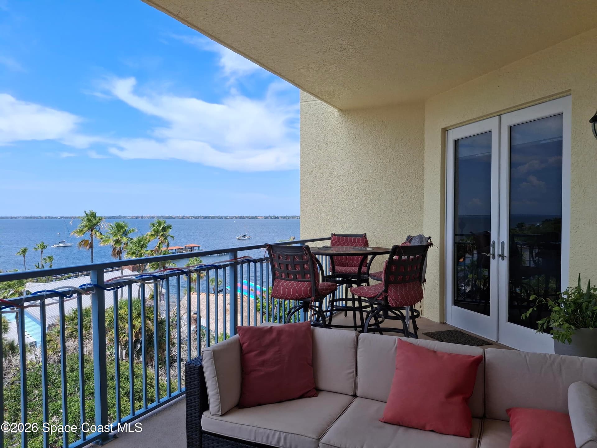 1437 Pineapple Avenue 605 photo 4