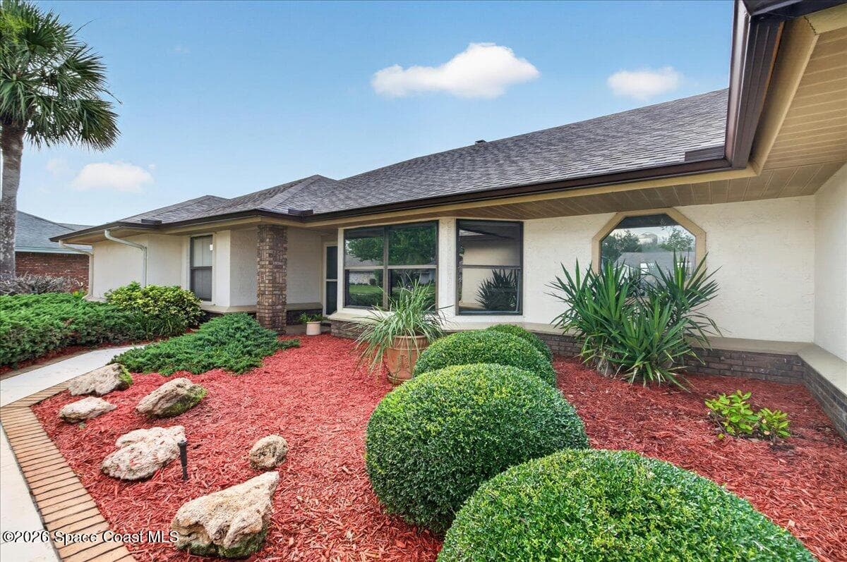 1347 Silver Lake Drive photo 3