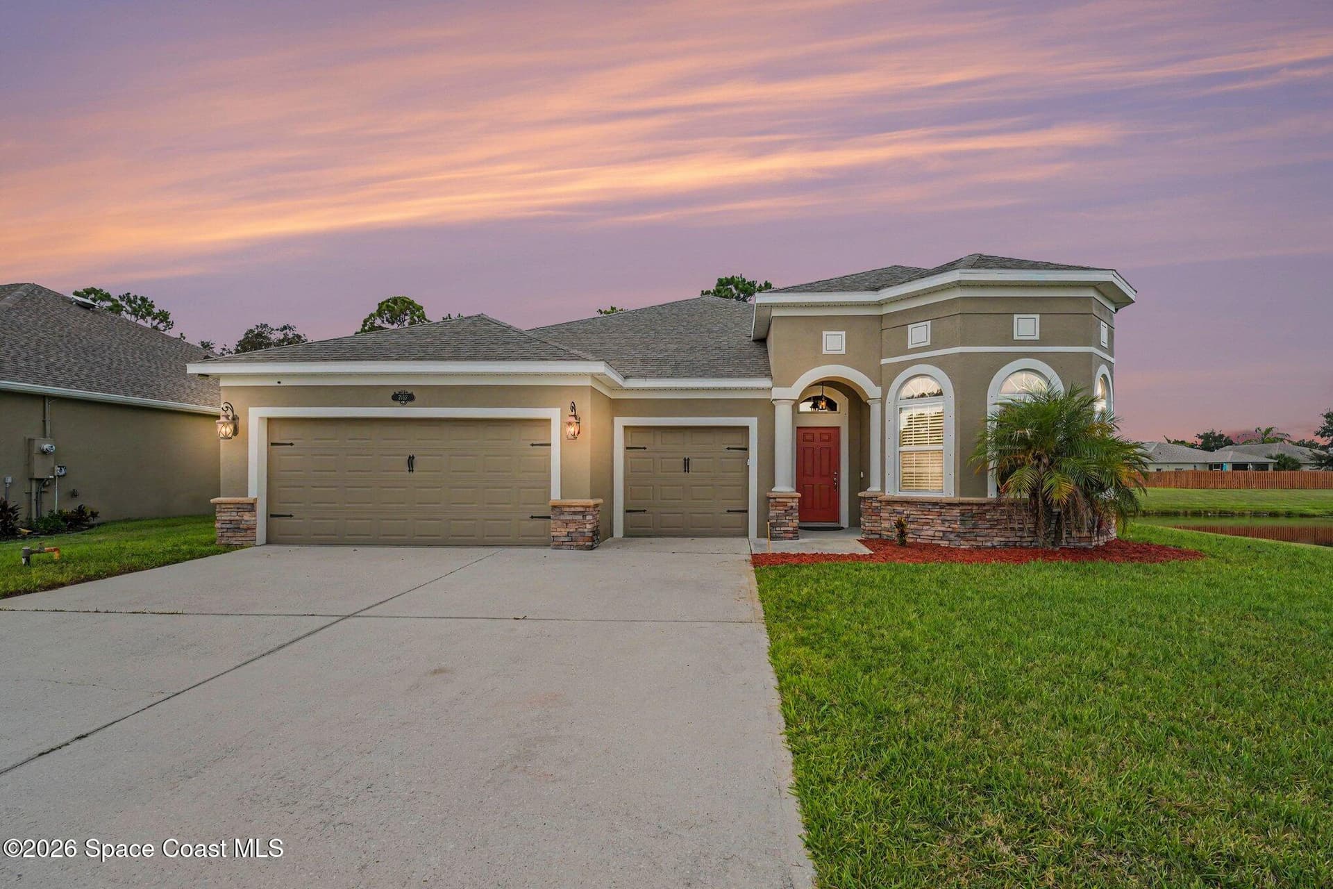 2152 Lune Court photo 1