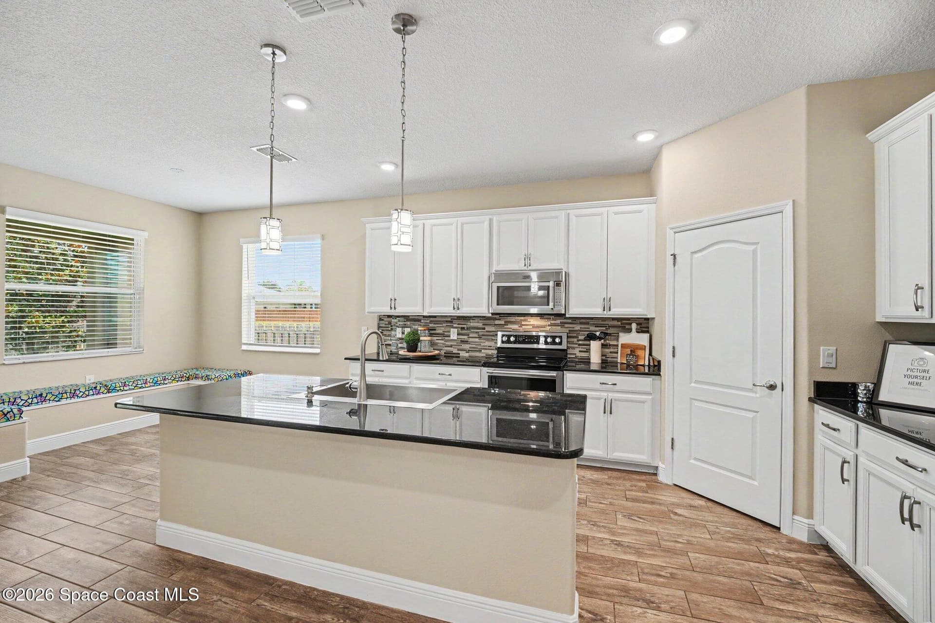 2152 Lune Court photo 7