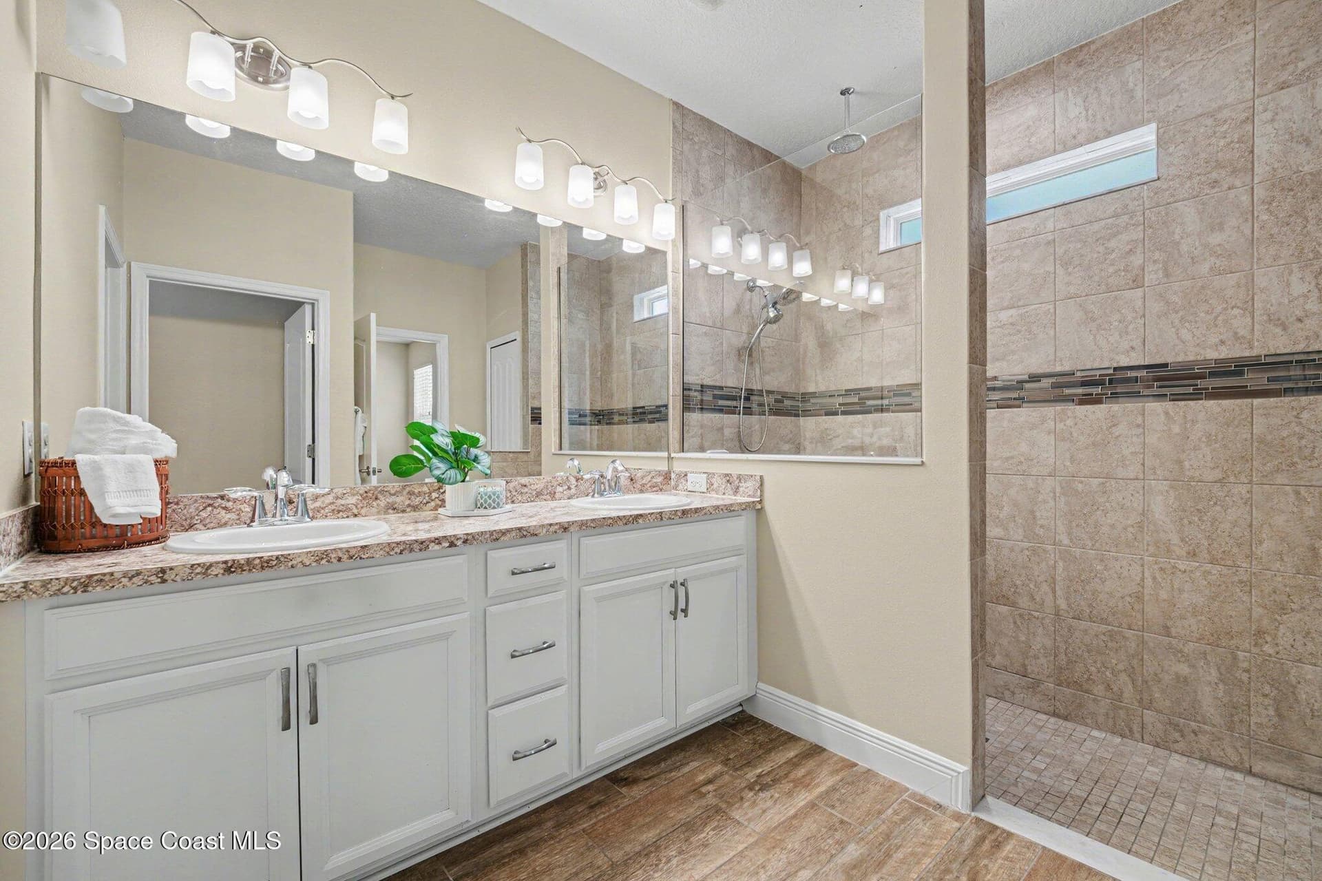 2152 Lune Court photo 25