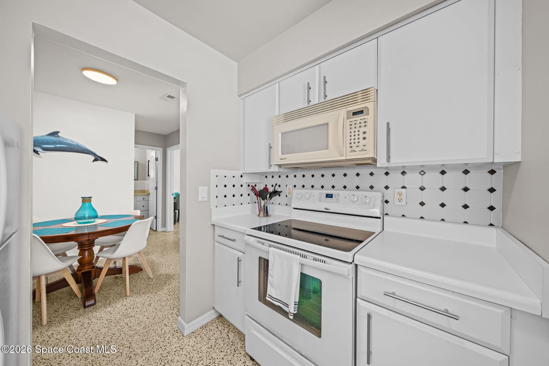 1563 S Atlantic Avenue 13 photo 5