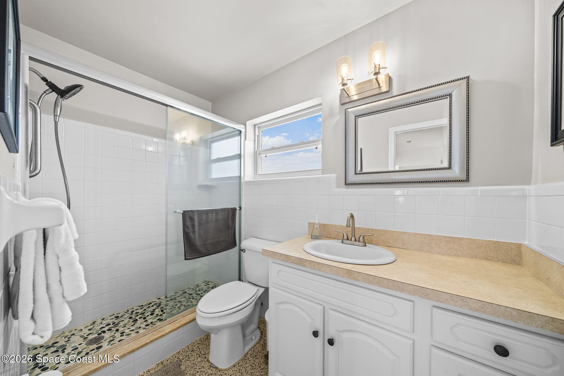 1563 S Atlantic Avenue 13 photo 13