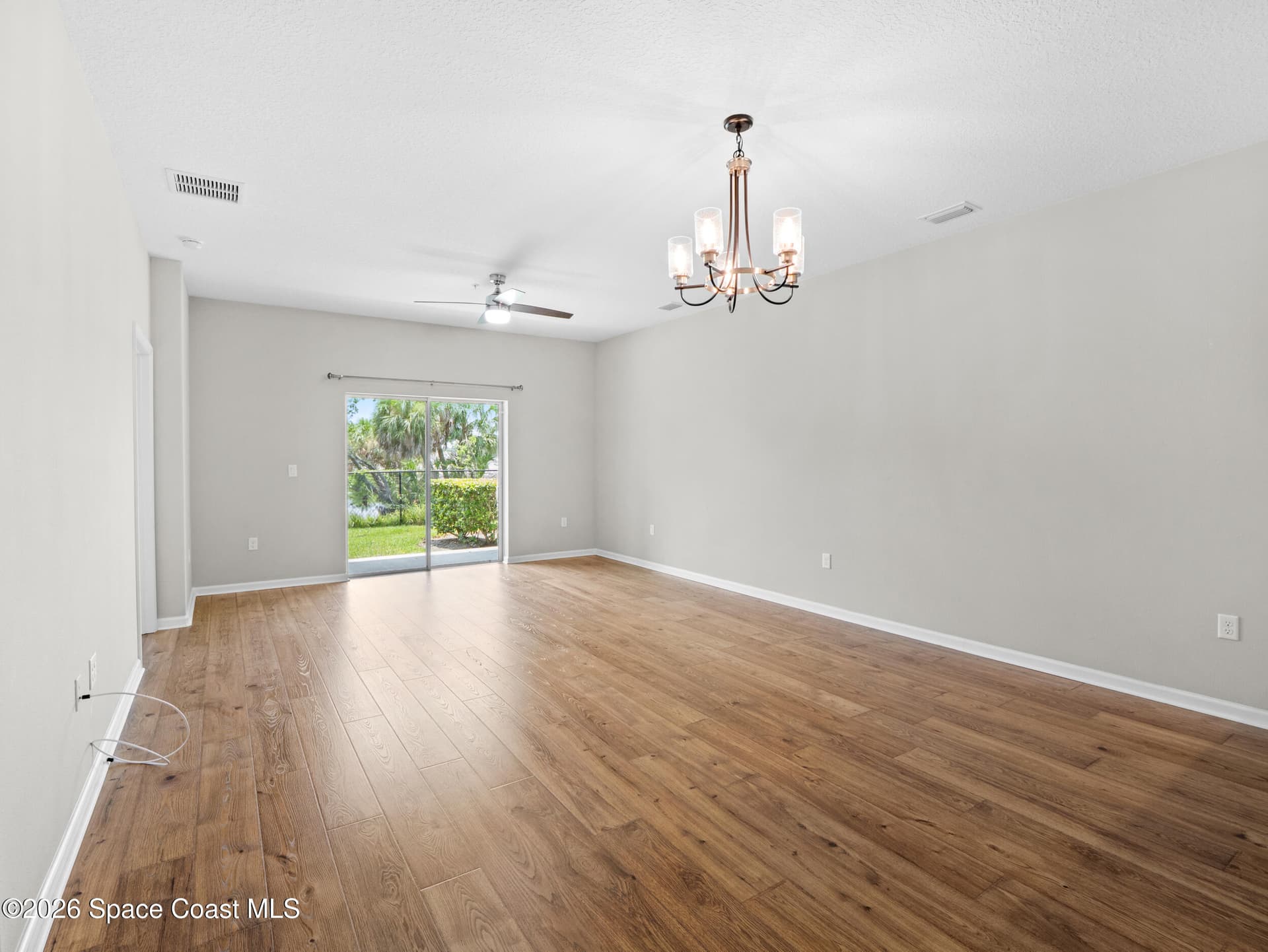 3931 Playa Del Sol Drive 104 photo 9